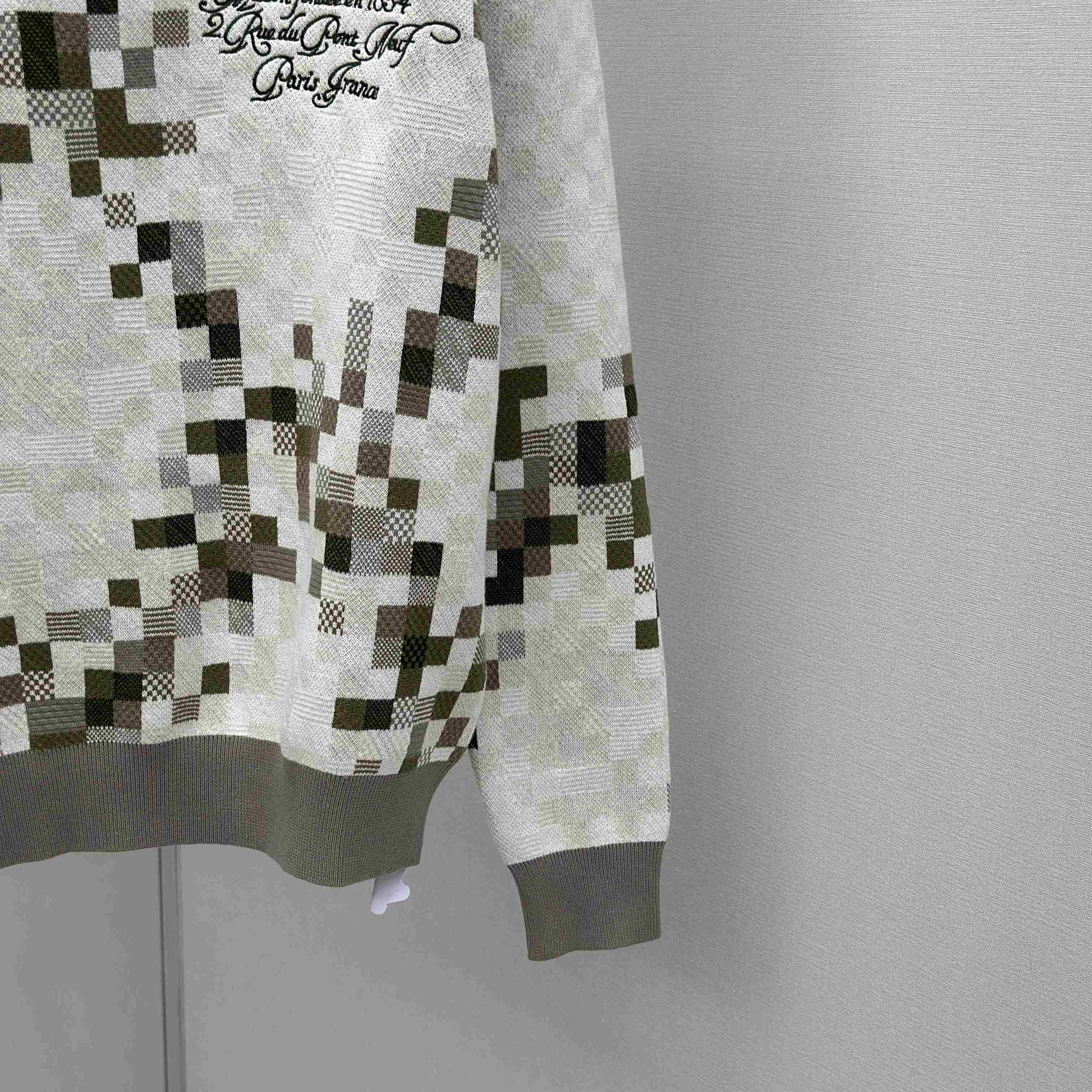 Louis Vuitton Graphic Crewneck   - FashionPlug
