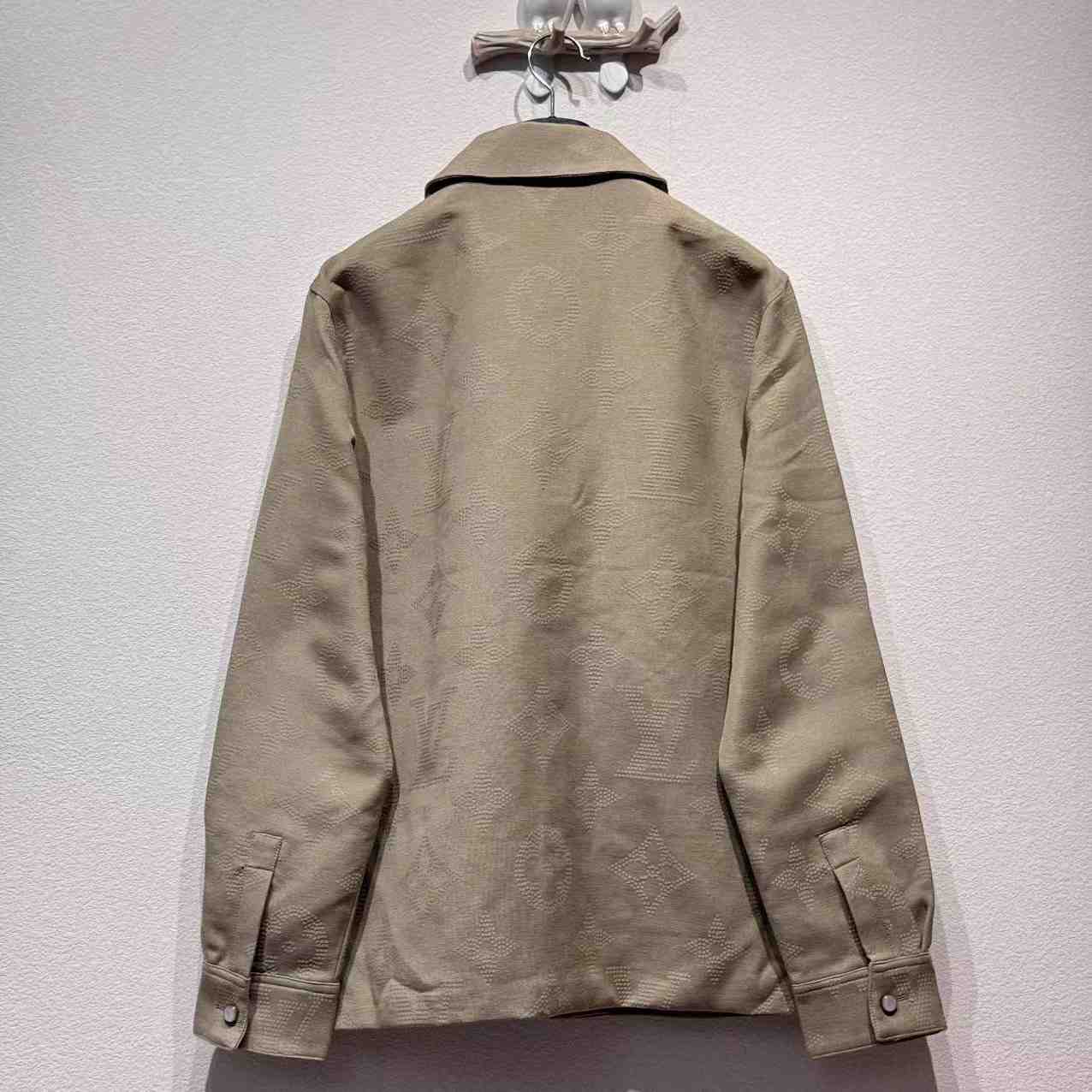 Louis Vuitton Monogram Embroidered Chic Overshirt   1AHBI3 - FashionPlug