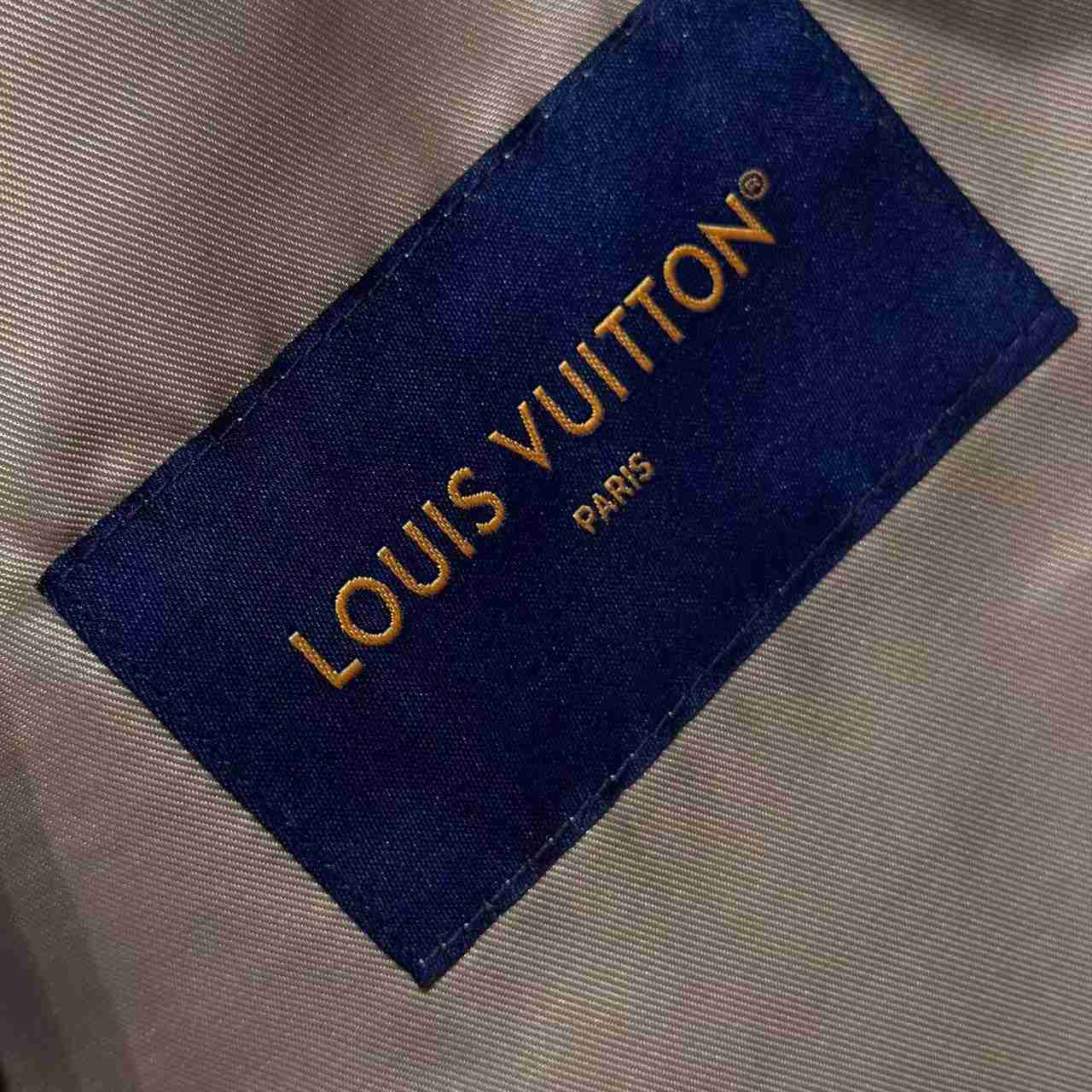 Louis Vuitton Monogram Embroidered Chic Overshirt   1AHBI3 - FashionPlug