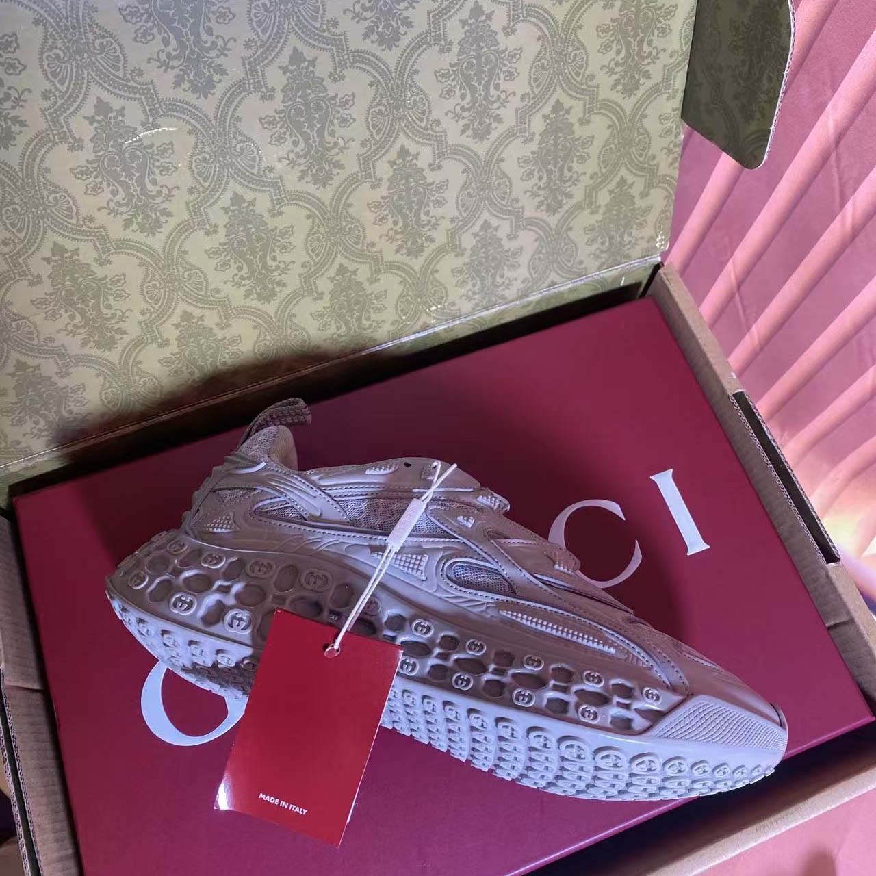Gucci Men's Gucci Cub3d Sneaker - FashionPlug