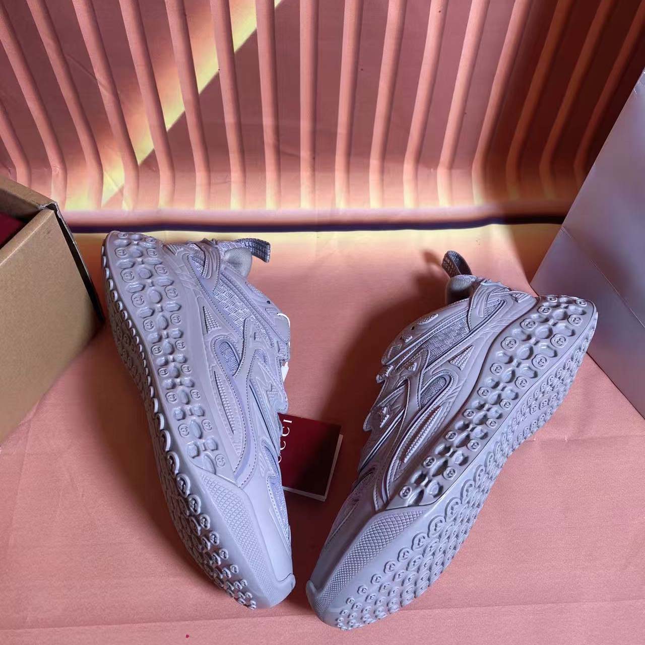 Gucci Men's Gucci Cub3d Sneaker - FashionPlug