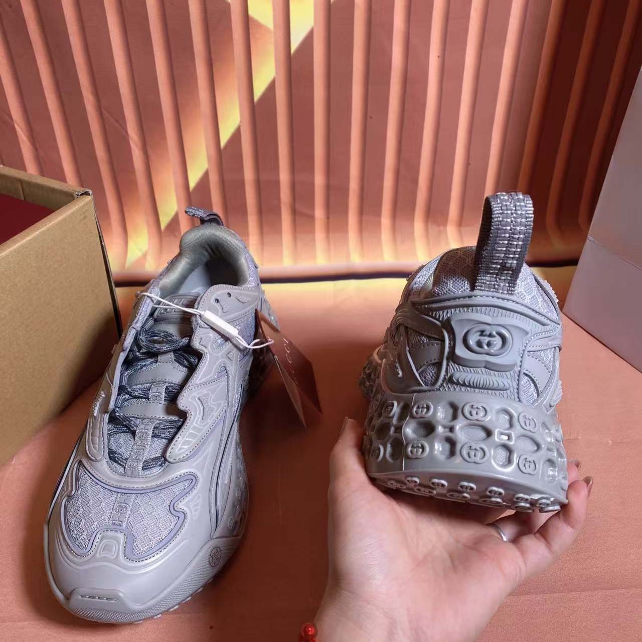 Gucci Men's Gucci Cub3d Sneaker - FashionPlug