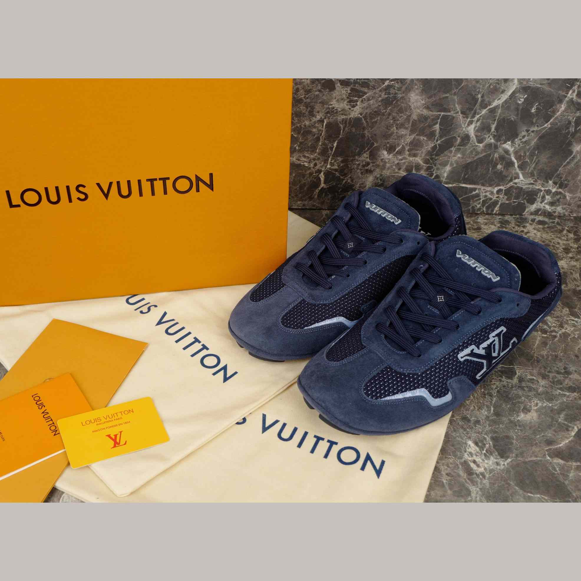 Louis Vuitton LV Rally Sneaker   1AHU69 - FashionPlug