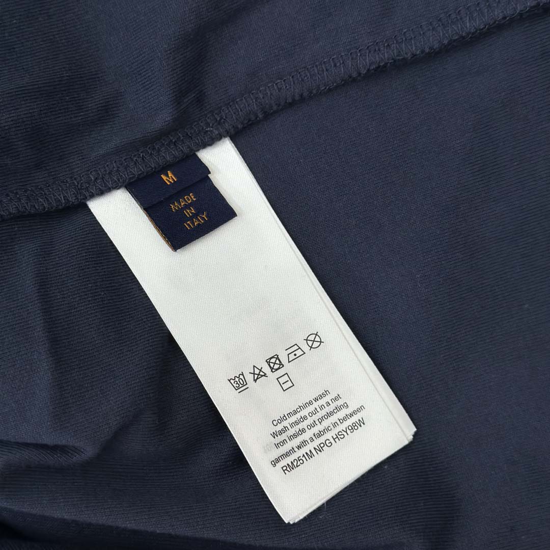 Louis Vuitton Embroidered Signature Hoodie   1AHW68 - FashionPlug