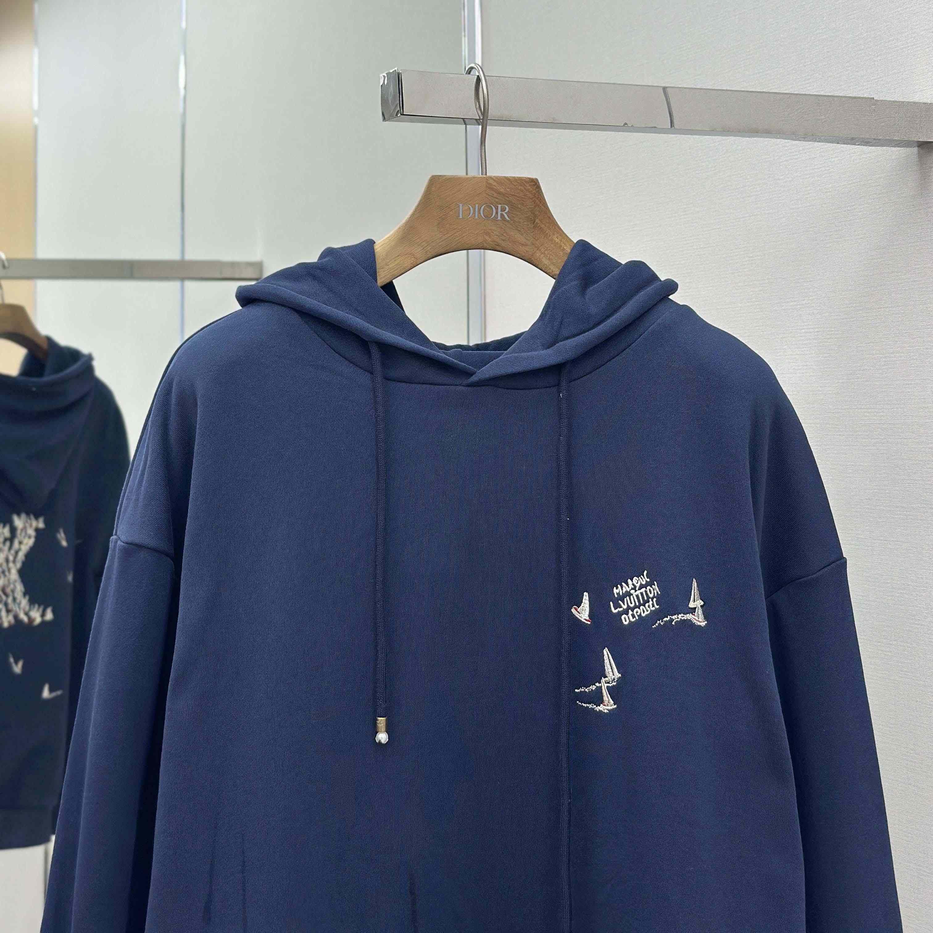 Louis Vuitton Embroidered Signature Hoodie   1AHW68 - FashionPlug