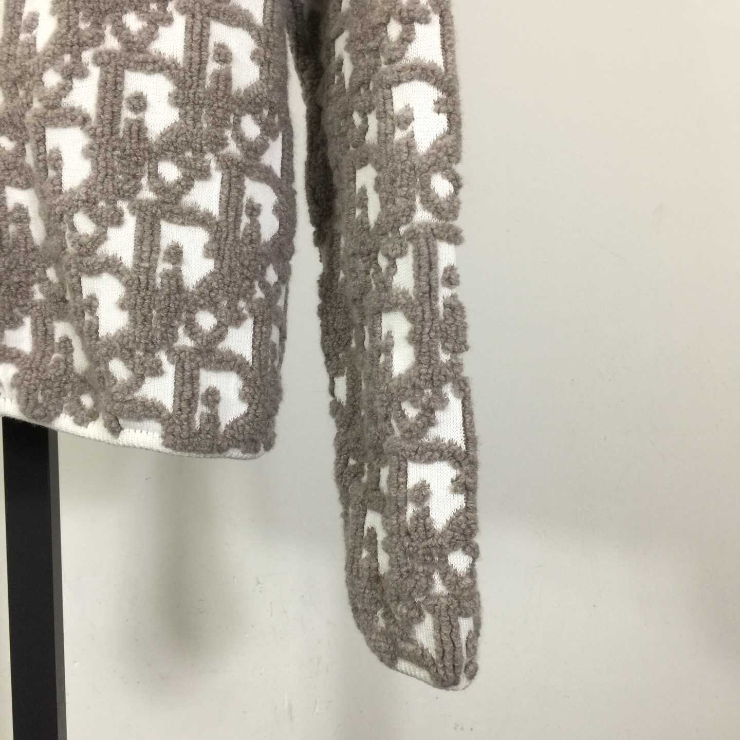Dior Oblique Cardigan White Wool - FashionPlug
