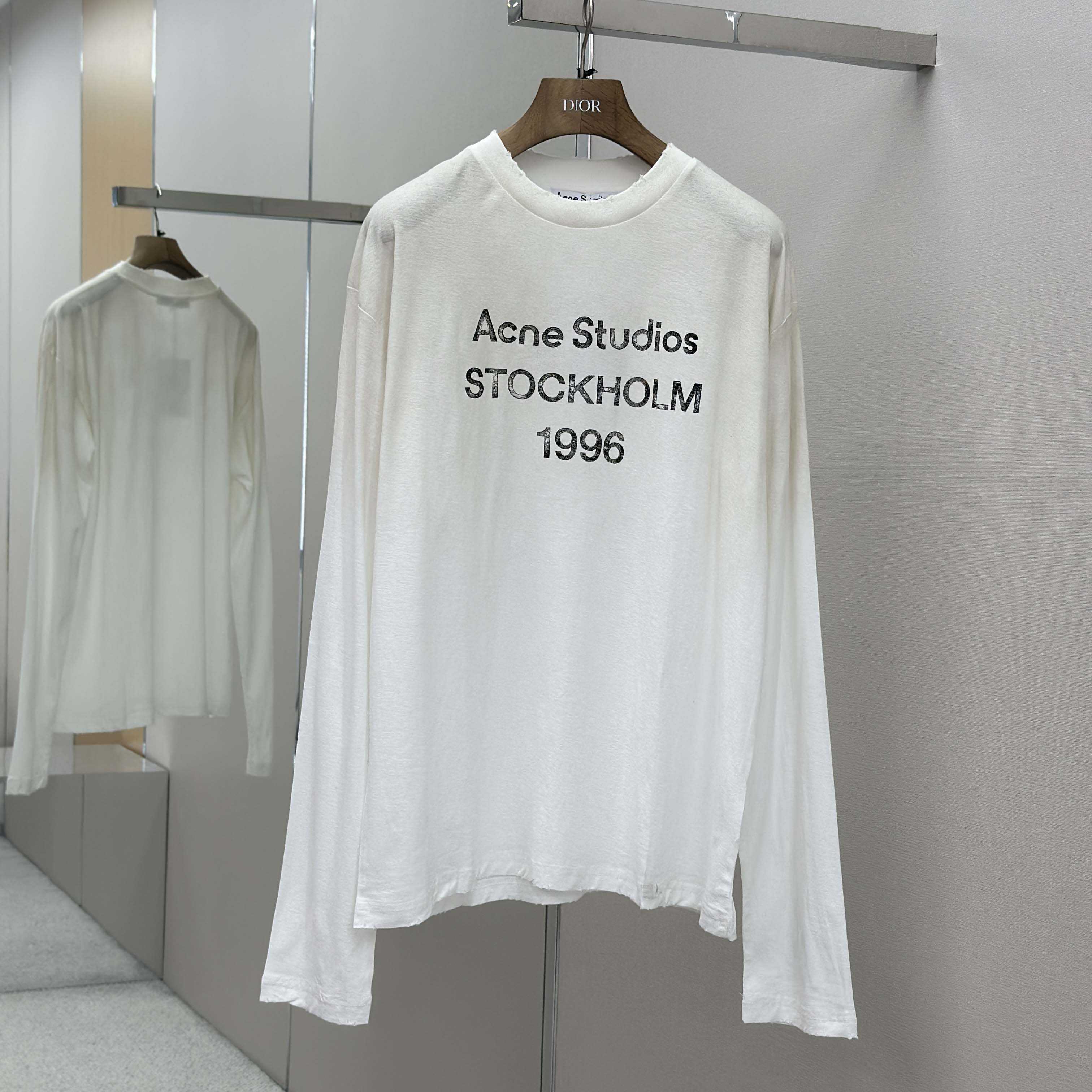 Acne Studios Logo T-shirt - Relaxed Fit - FashionPlug
