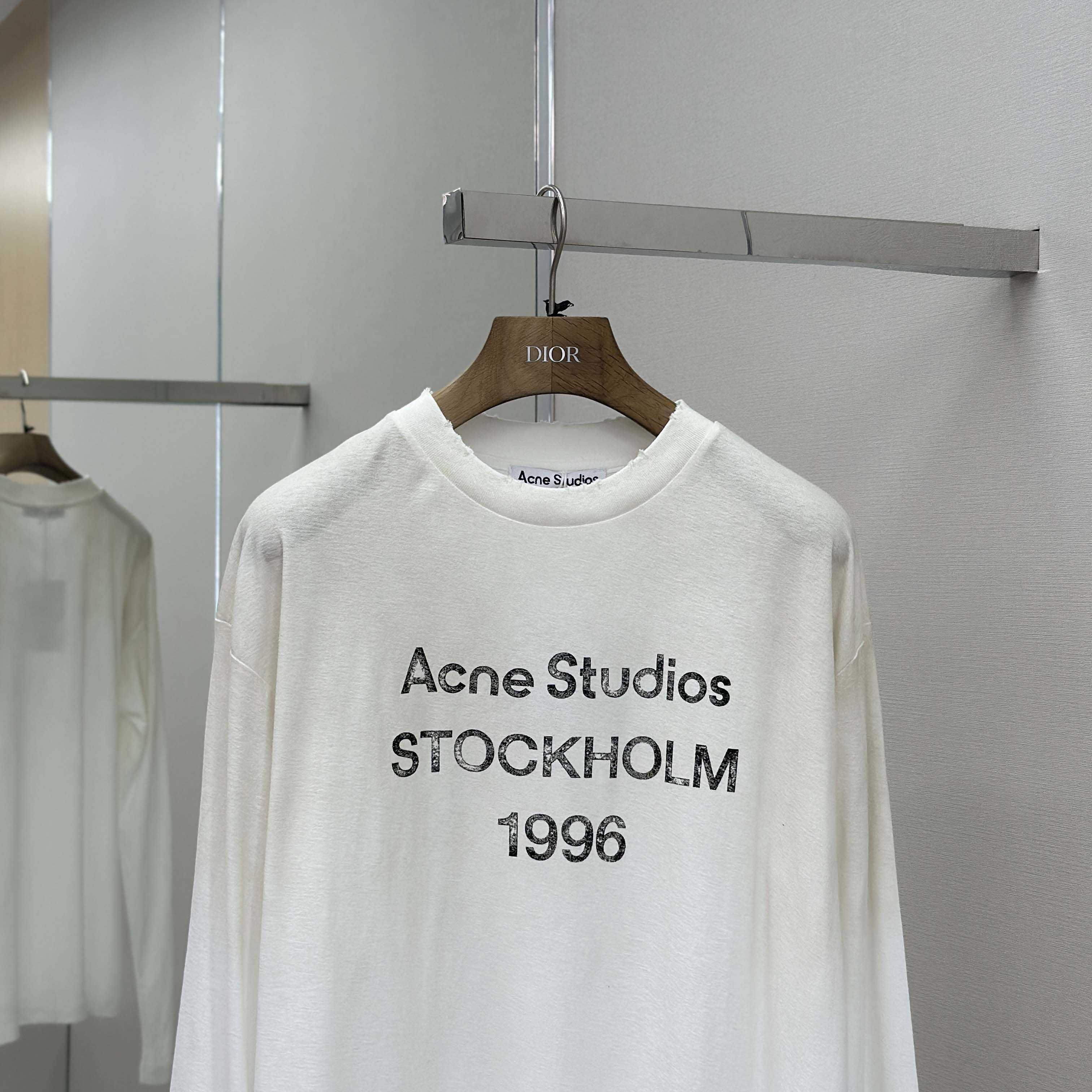 Acne Studios Logo T-shirt - Relaxed Fit - FashionPlug