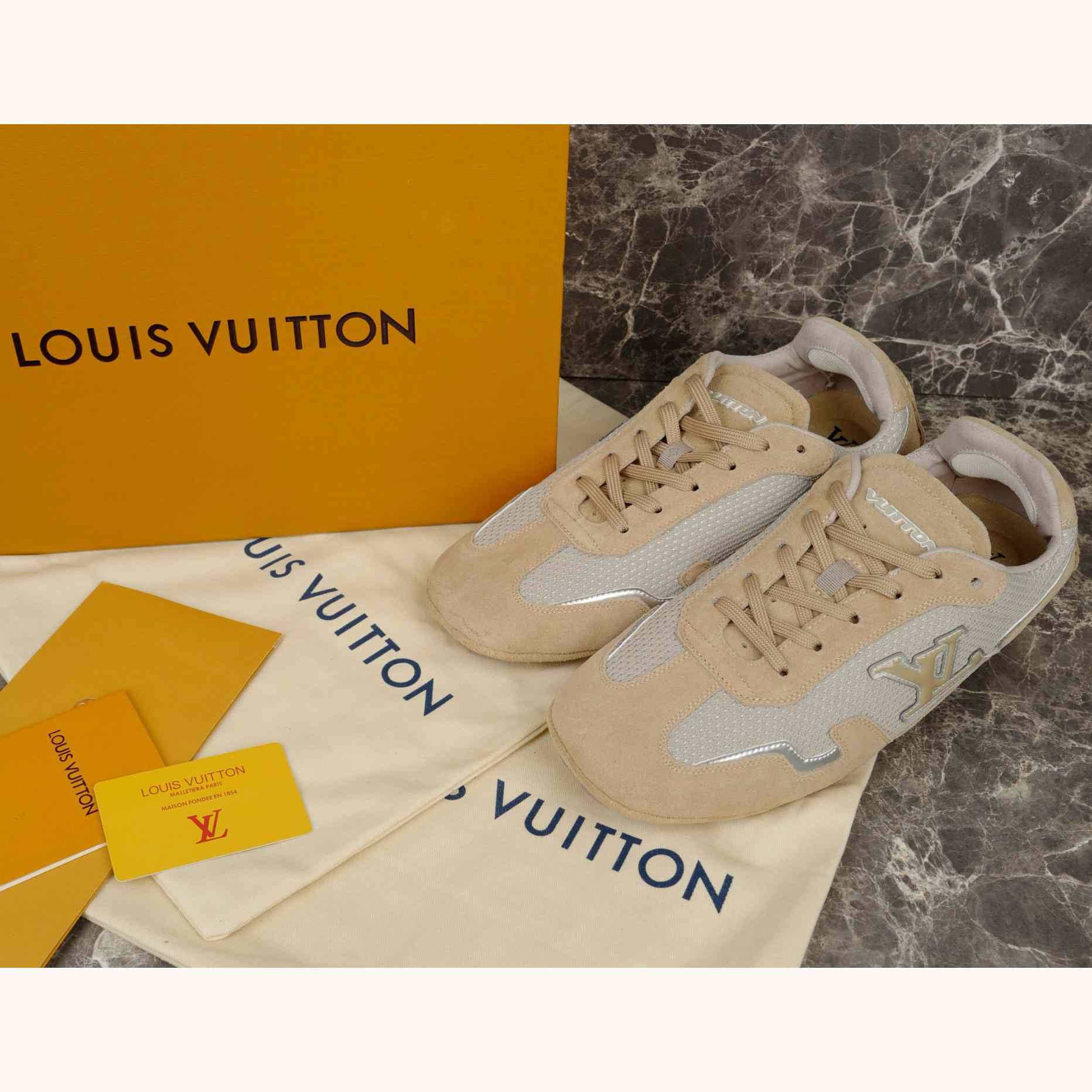 Louis Vuitton LV Rally Sneaker   1AHU09 - FashionPlug