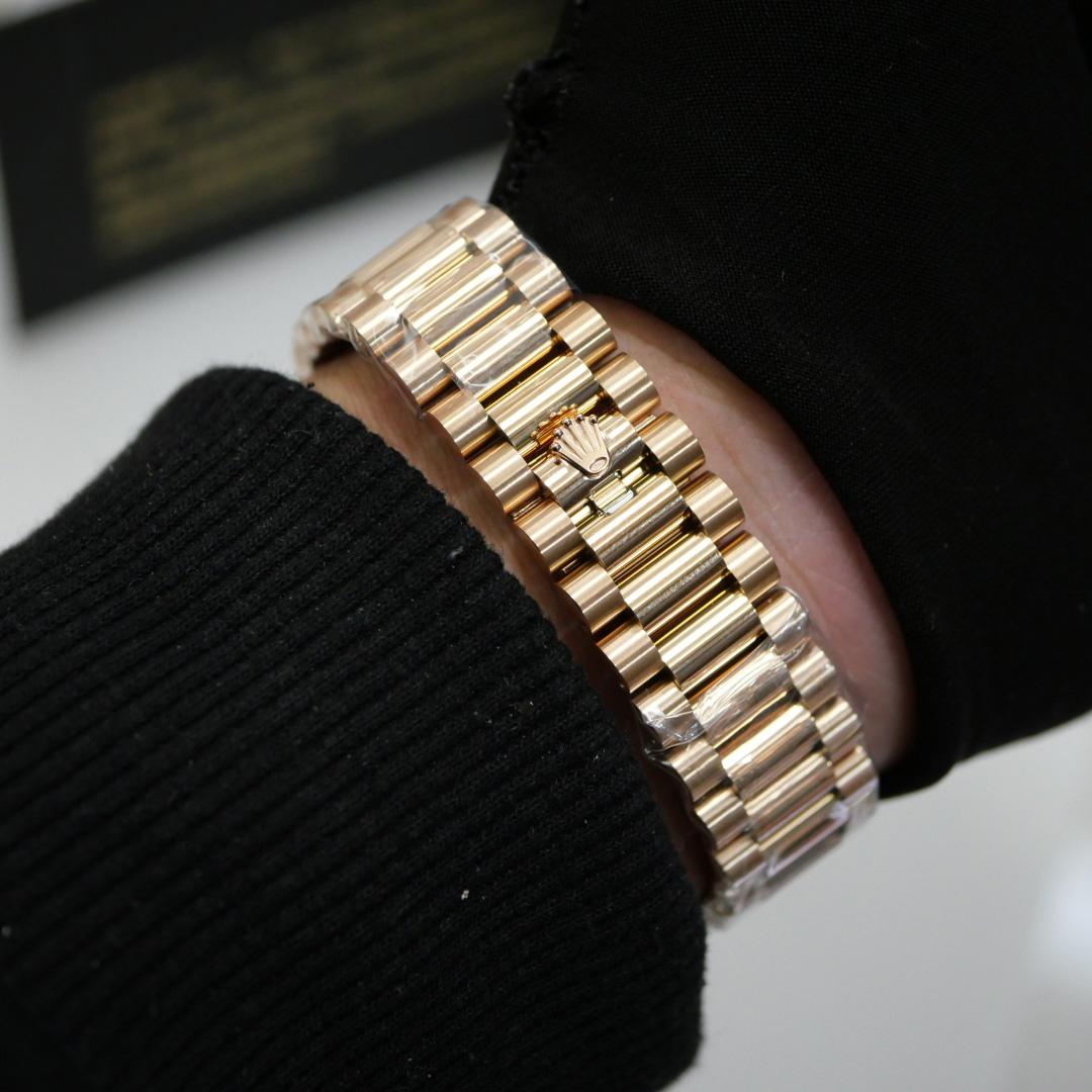 Rolex Oyster Perpetual Day-Date, 36mm, rose gold  128235 - FashionPlug