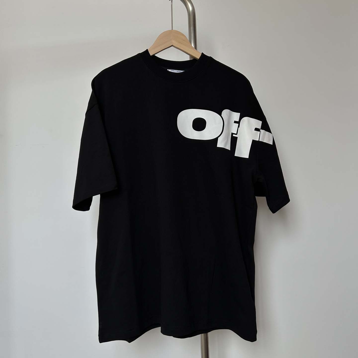 Off-White Shared Logo Cotton T-shirt - FashionPlug