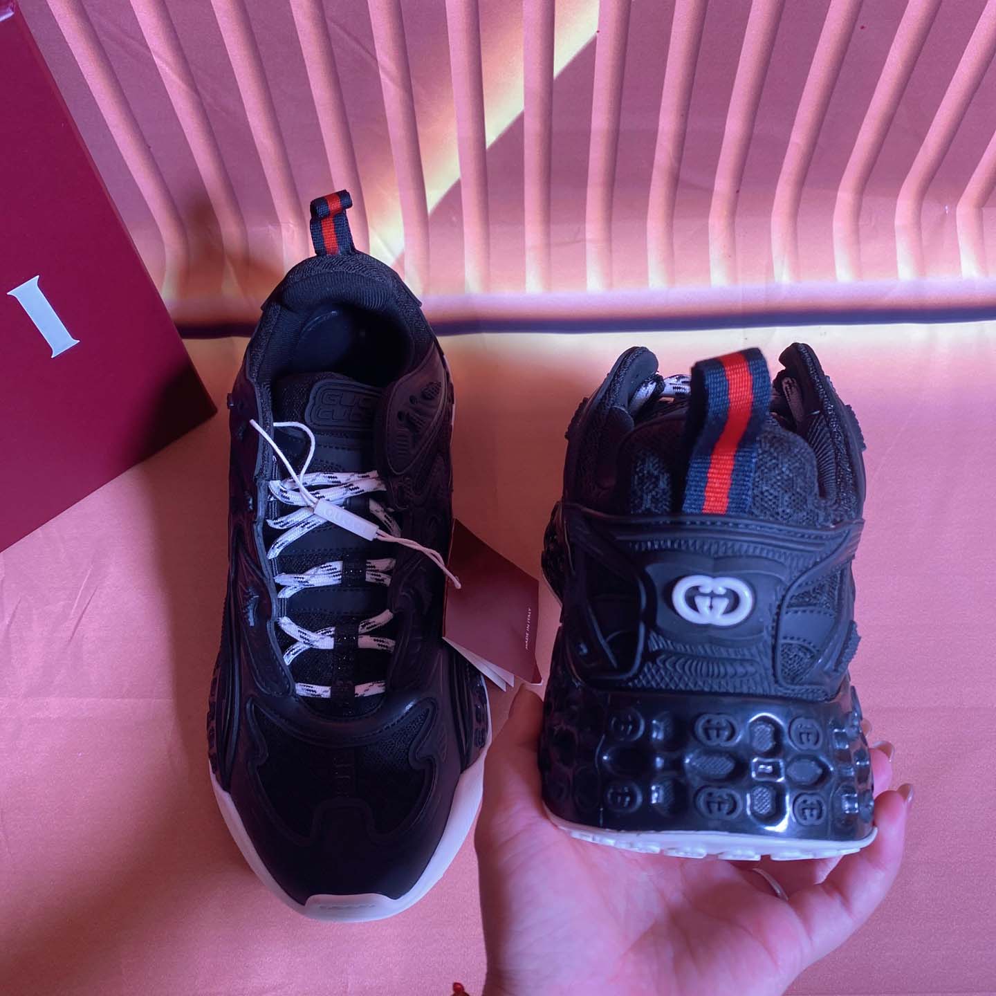 Gucci Men's Gucci Cub3d Sneaker - FashionPlug