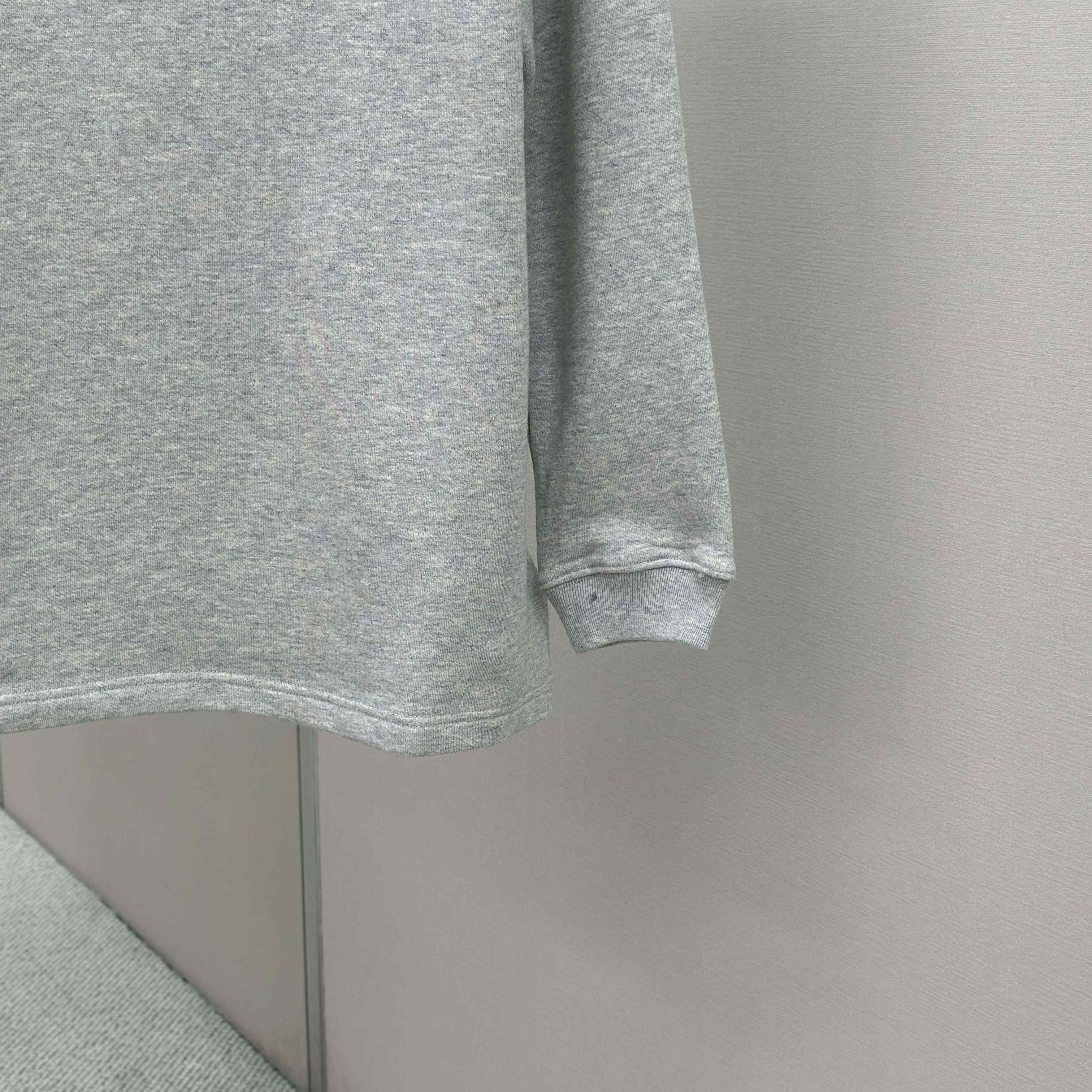 Louis Vuitton Rhinestone Signature Sweater   1AIBL9 - FashionPlug