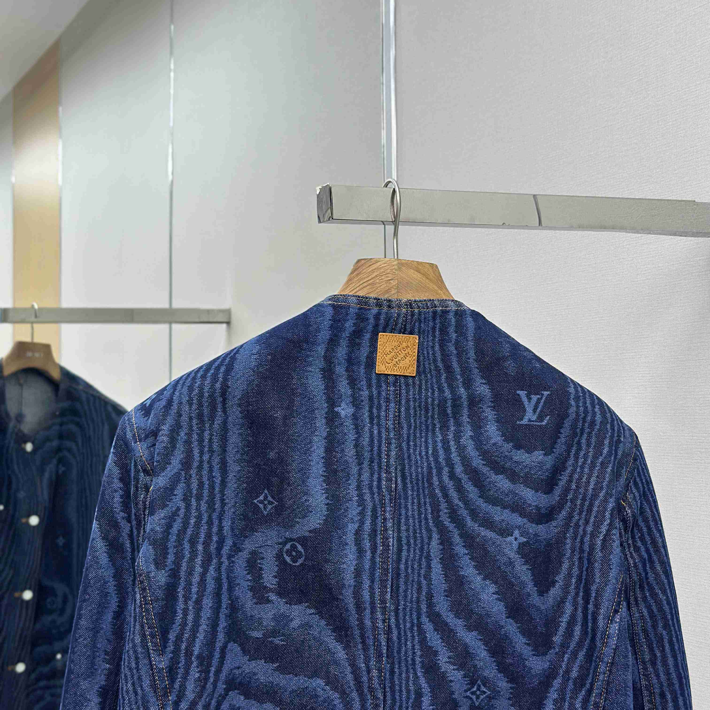 Louis Vuitton Chic Collarless Denim Jacket   1AHUXT - FashionPlug
