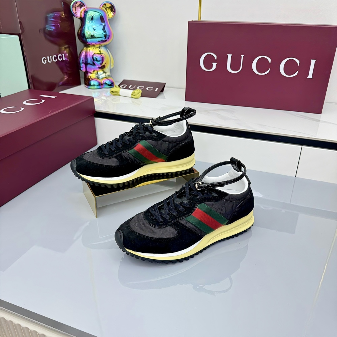 Gucci Women's Gucci Re-Motion Sneaker - FashionPlug