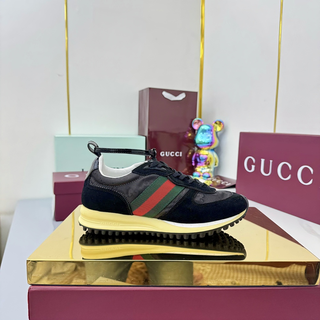 Gucci Women's Gucci Re-Motion Sneaker - FashionPlug