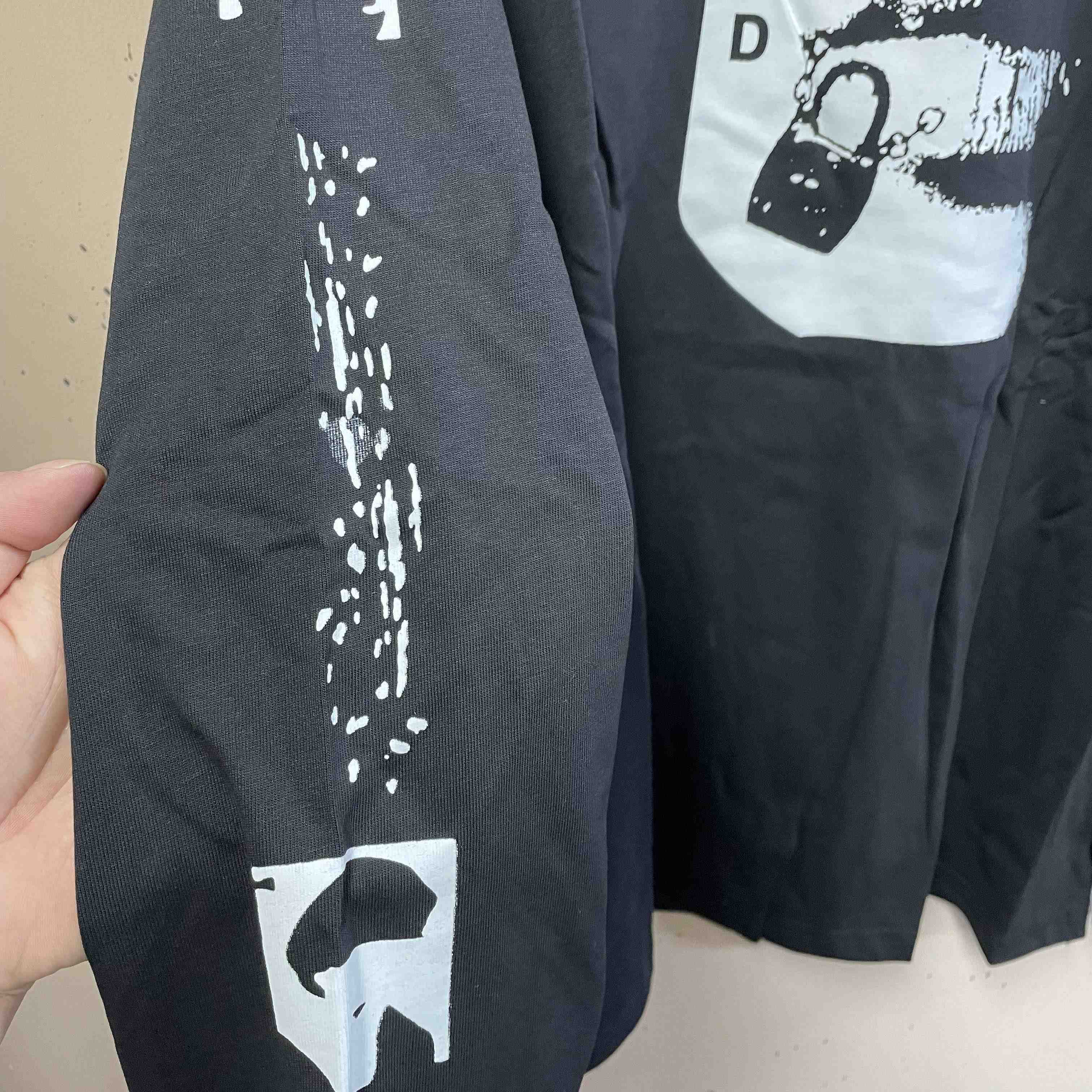 Enfants Riches Déprimés Lips Long Sleeve T-Shirt - FashionPlug