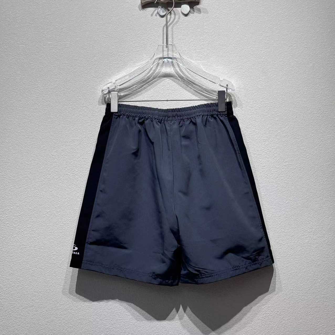 Balenciaga Loop Sports Icon Basketball Swim Shorts In Anthracite And Black - FashionPlug