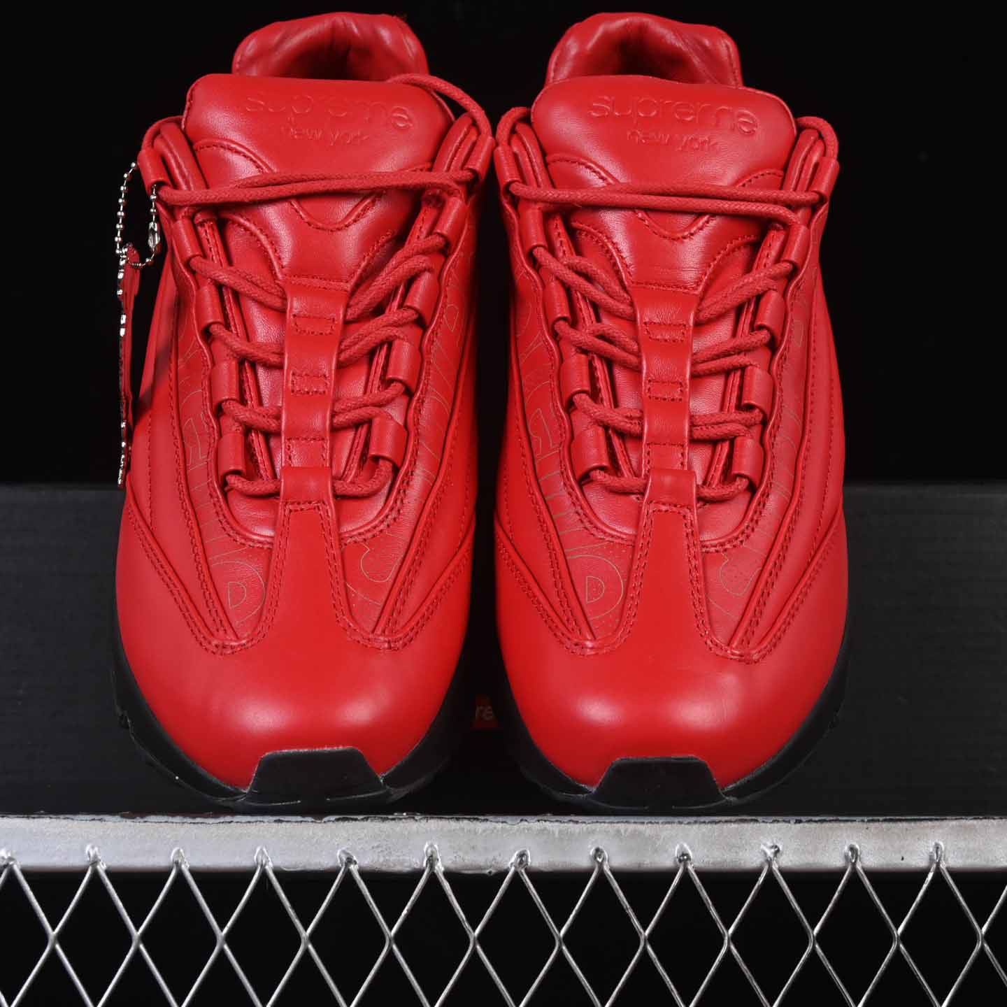 Supreme x Nike Air Max 95 Lux    CI0999-600 - FashionPlug