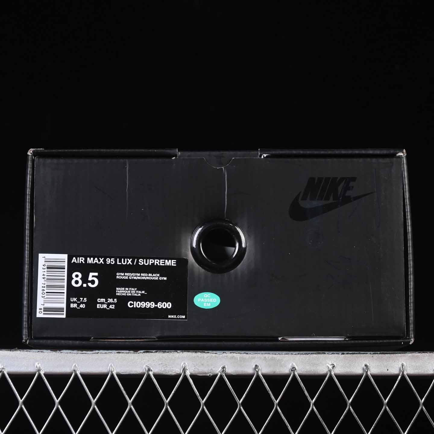 Supreme x Nike Air Max 95 Lux    CI0999-600 - FashionPlug