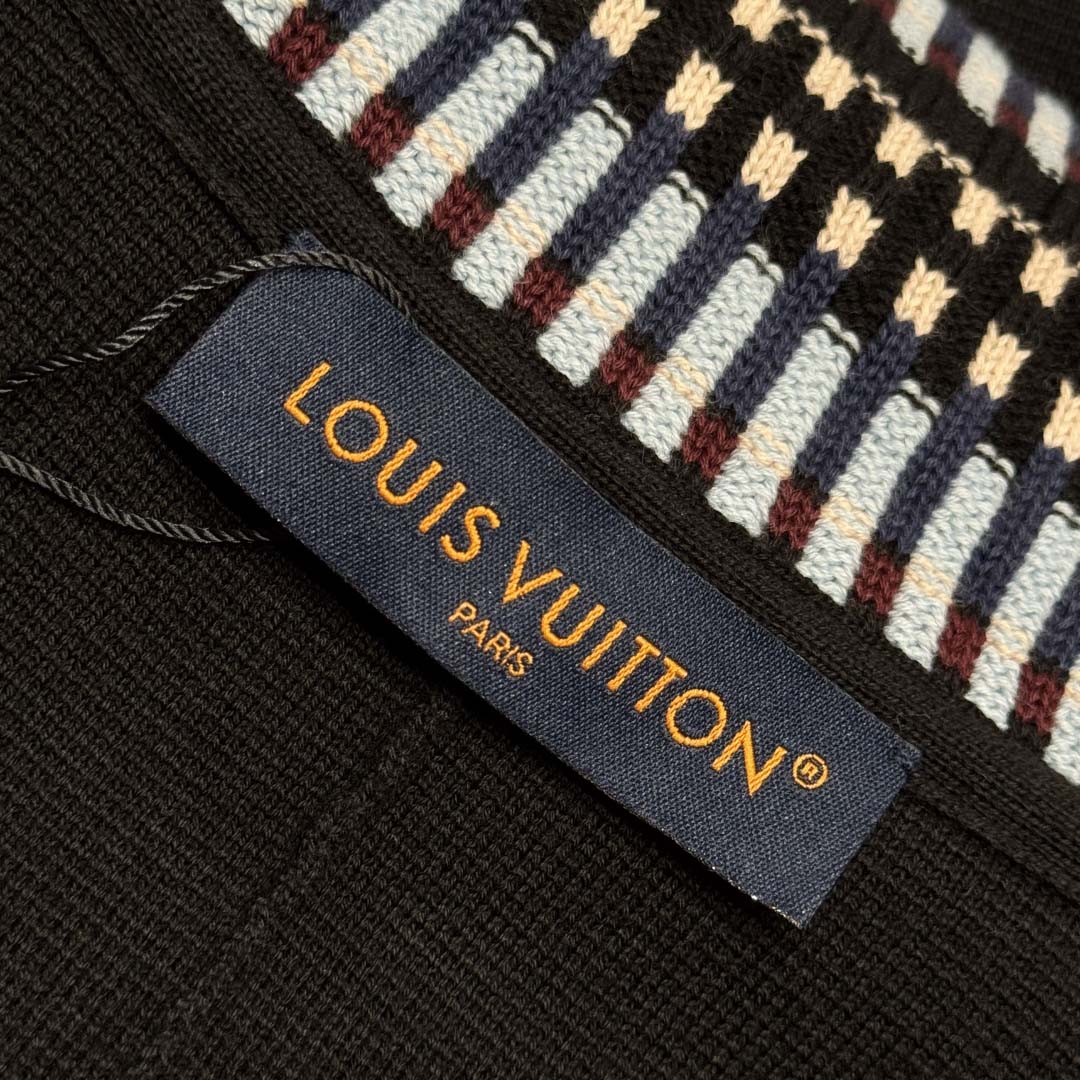 Louis Vuitton Knit Bomber   1AHVN4 - FashionPlug