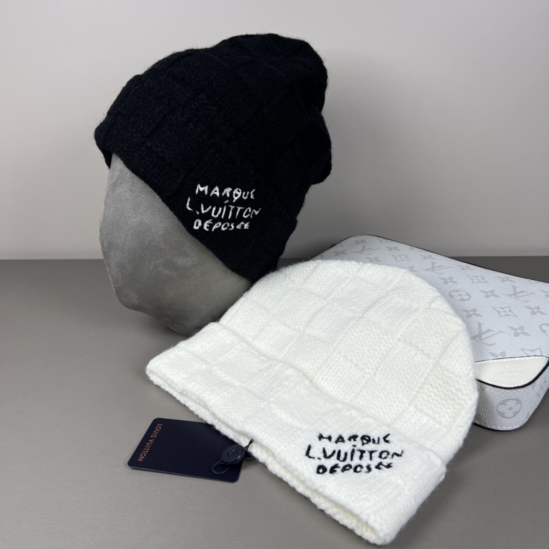 Louis Vuitton Beanie - FashionPlug