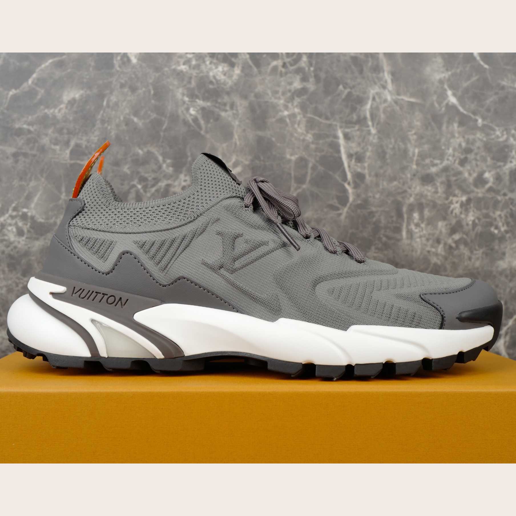 Louis Vuitton LV Runner Tatic Sneaker   1AILJM - FashionPlug