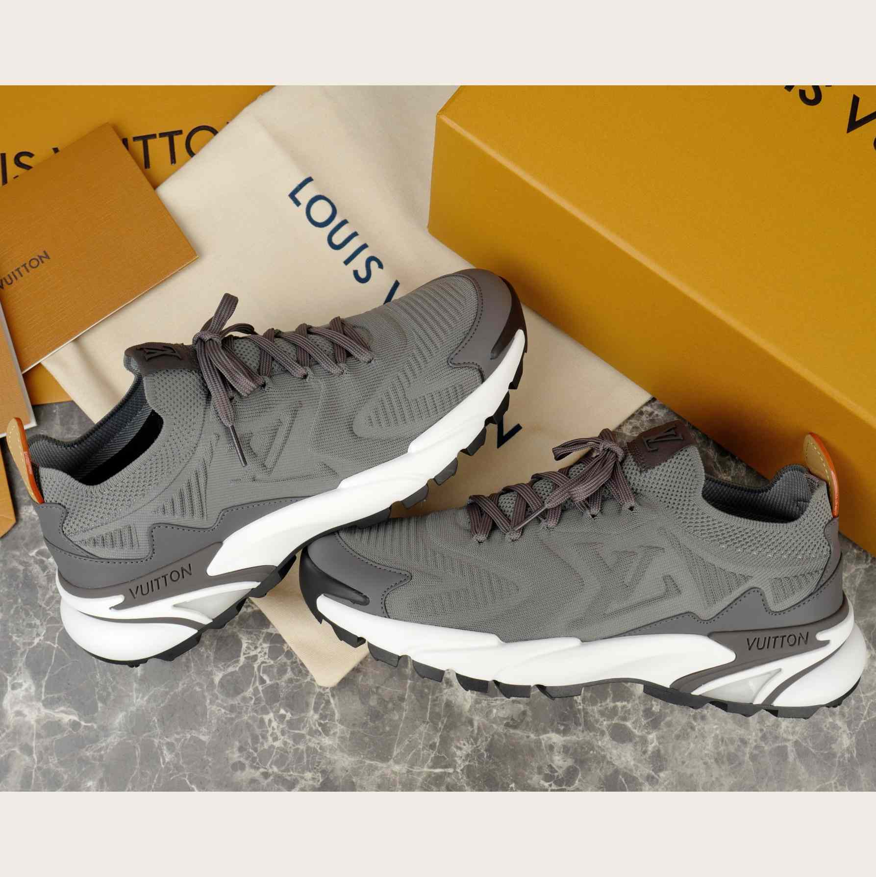 Louis Vuitton LV Runner Tatic Sneaker   1AILJM - FashionPlug