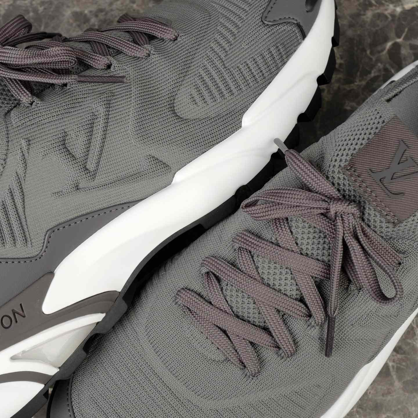 Louis Vuitton LV Runner Tatic Sneaker   1AILJM - FashionPlug