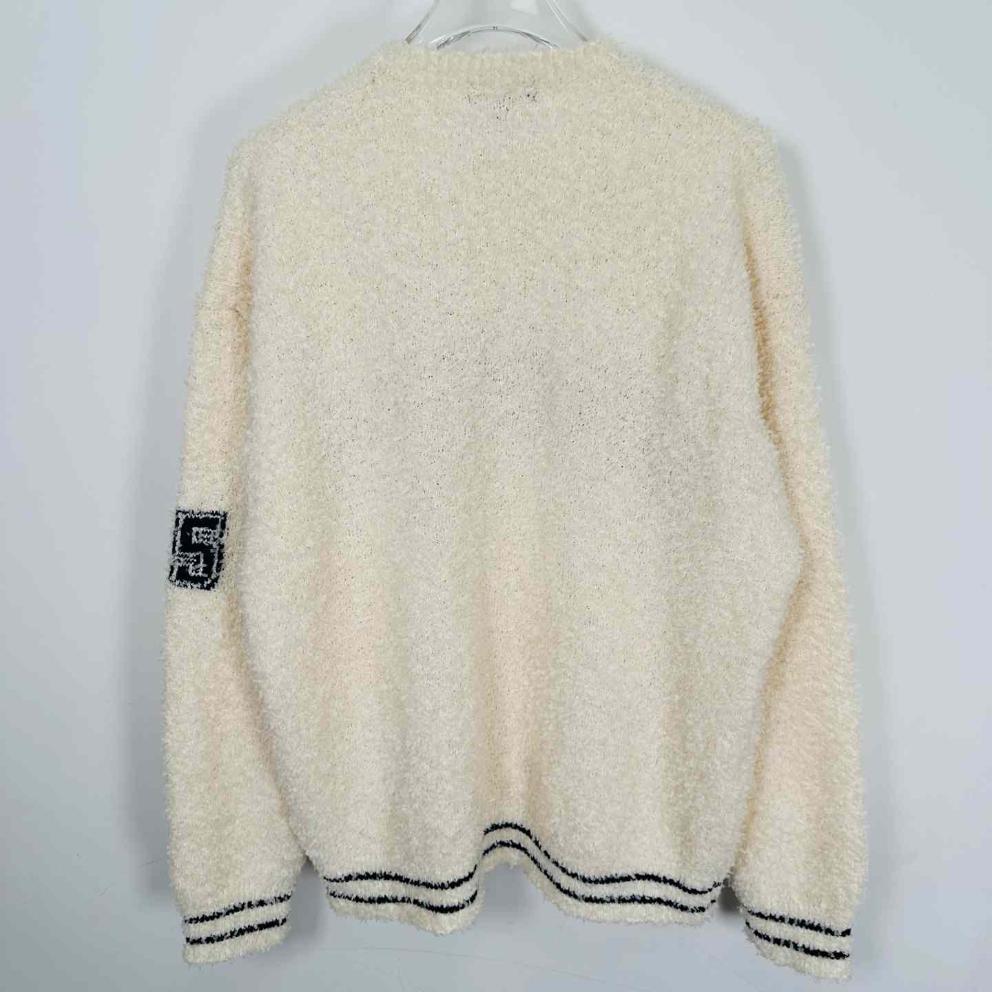 Supreme Textured Arc Sweater - FashionPlug