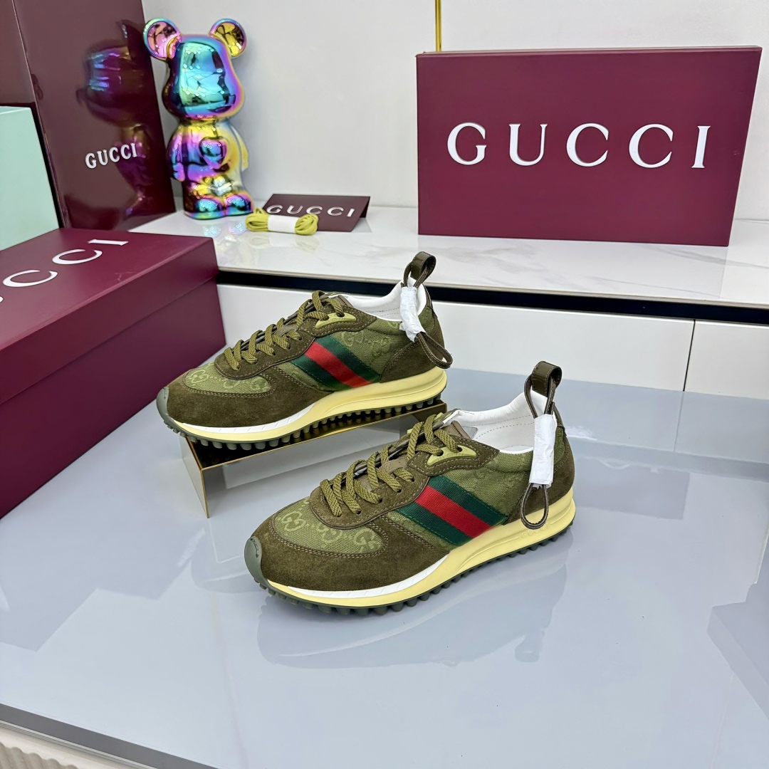Gucci Women's Gucci Re-Motion Sneaker - FashionPlug