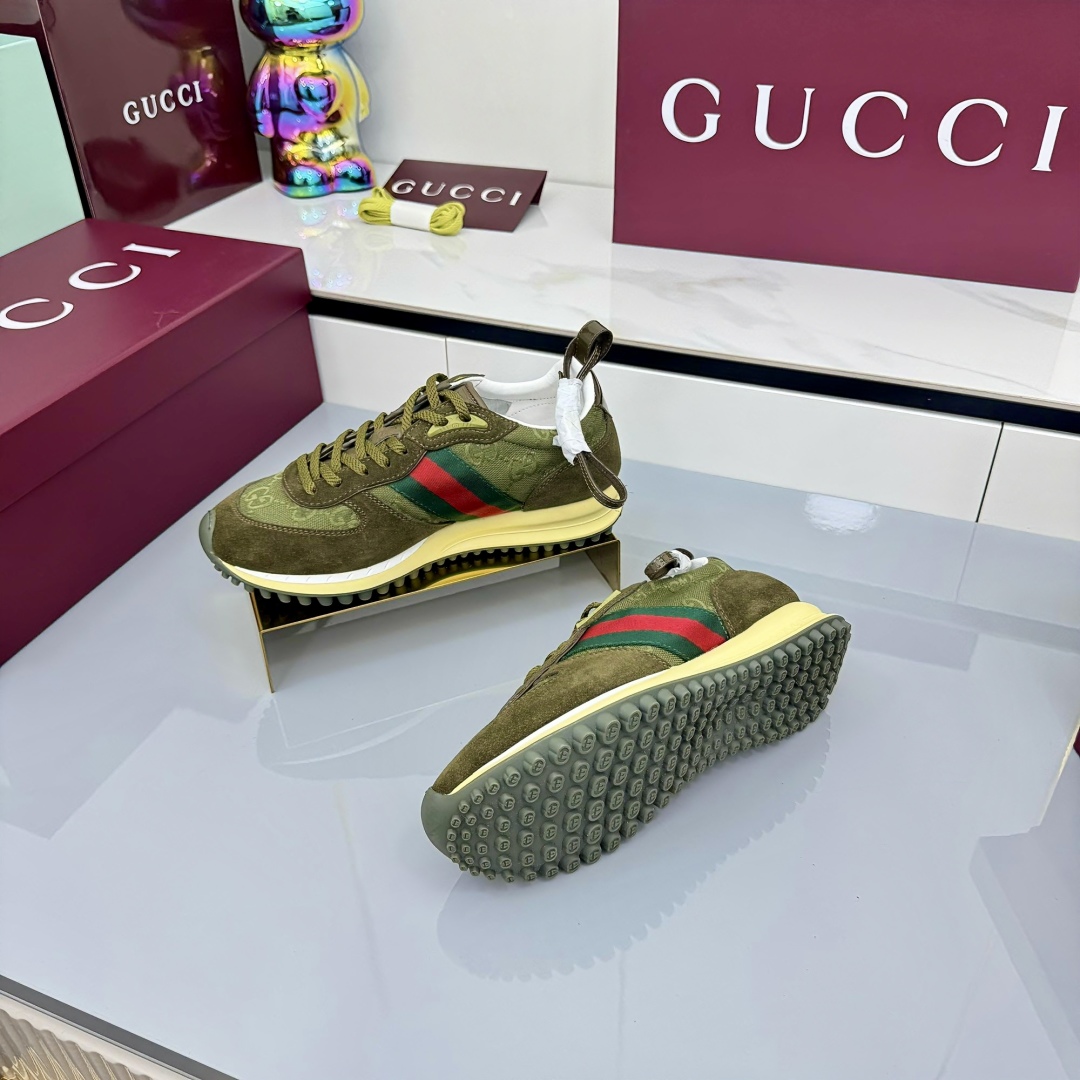 Gucci Women's Gucci Re-Motion Sneaker - FashionPlug