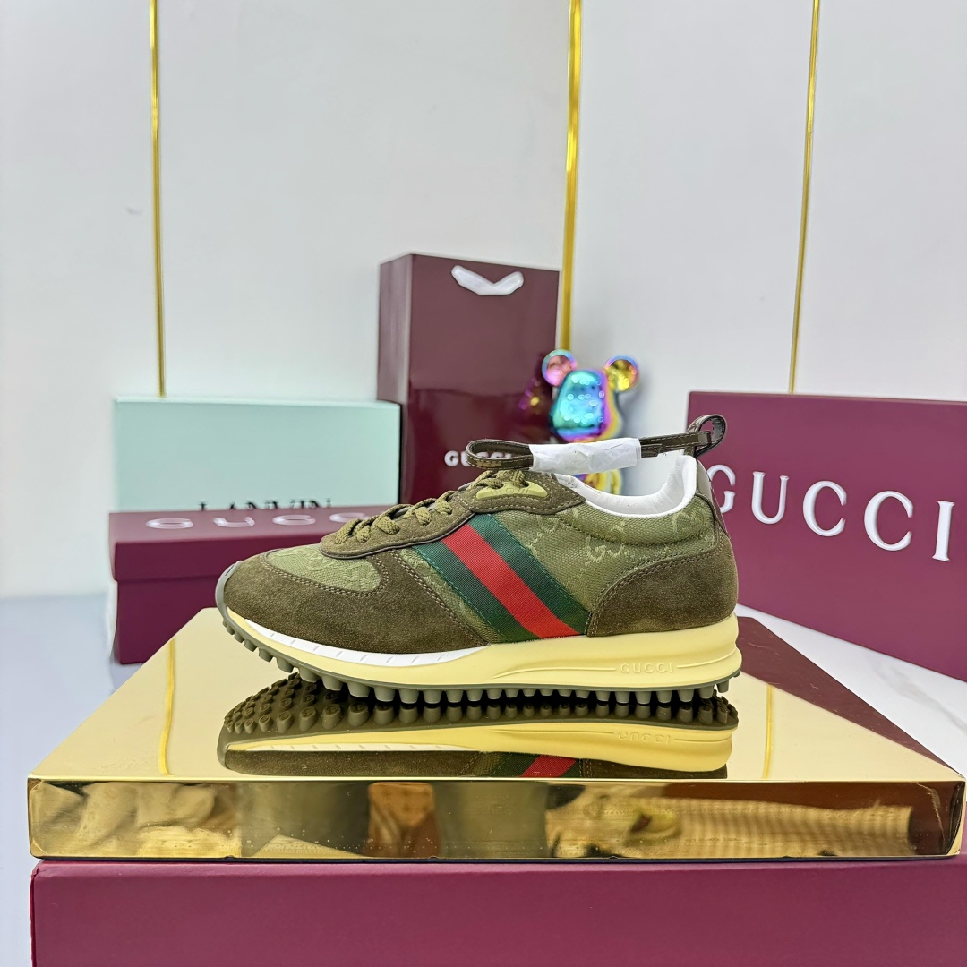 Gucci Women's Gucci Re-Motion Sneaker - FashionPlug
