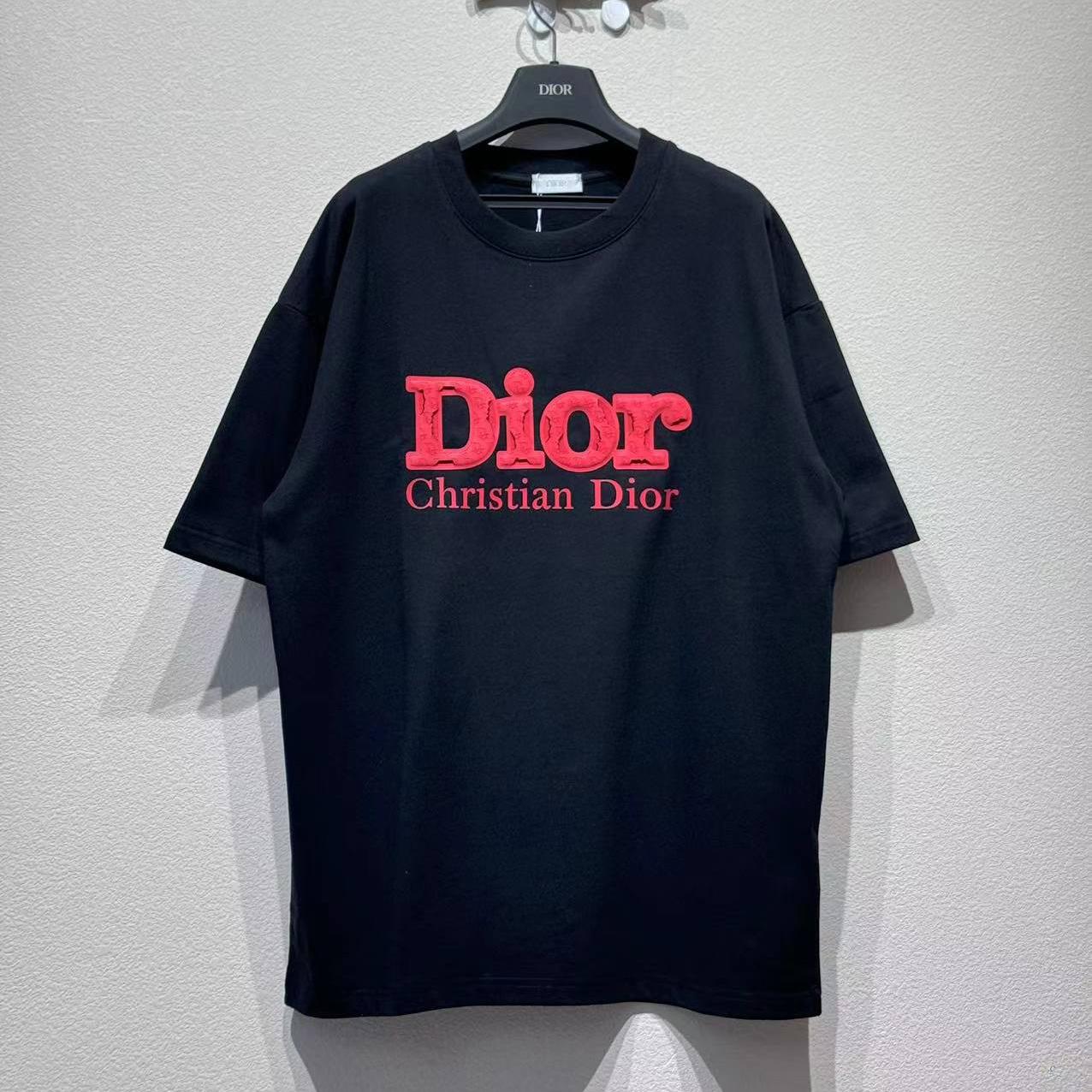 Christian Dior T-Shirt, Relaxed Fit  - FashionPlug