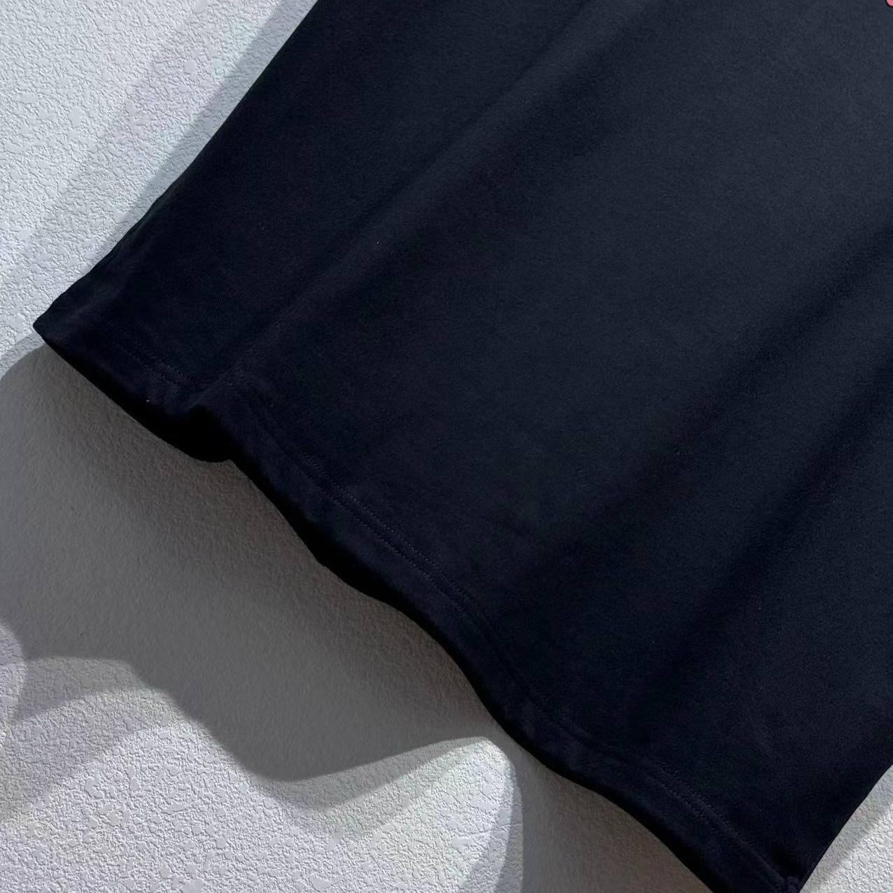 Christian Dior T-Shirt, Relaxed Fit  - FashionPlug