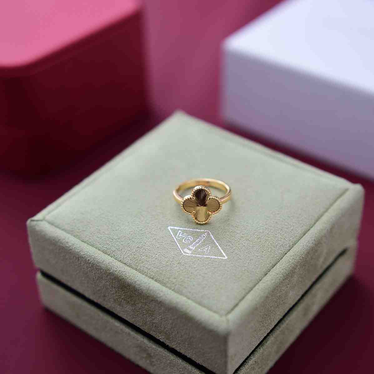 Van Cleef & Arpels Rings - FashionPlug