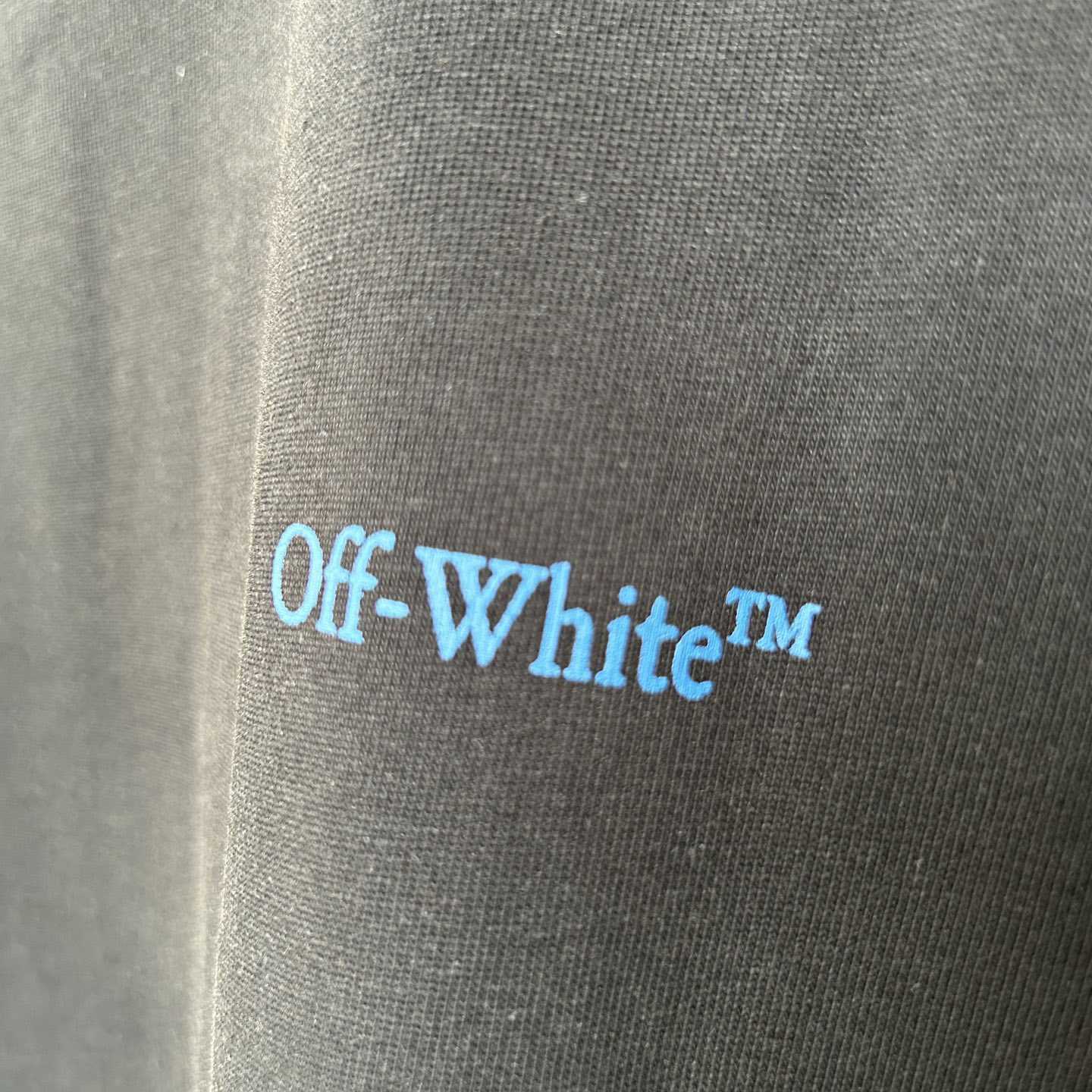 Off-White Black Barber Arrow T-Shirt - FashionPlug