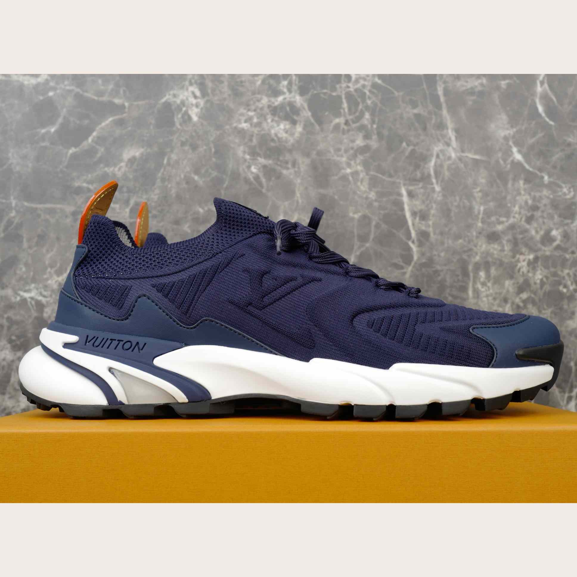 Louis Vuitton LV Runner Tatic Sneaker   1AILK6 - FashionPlug