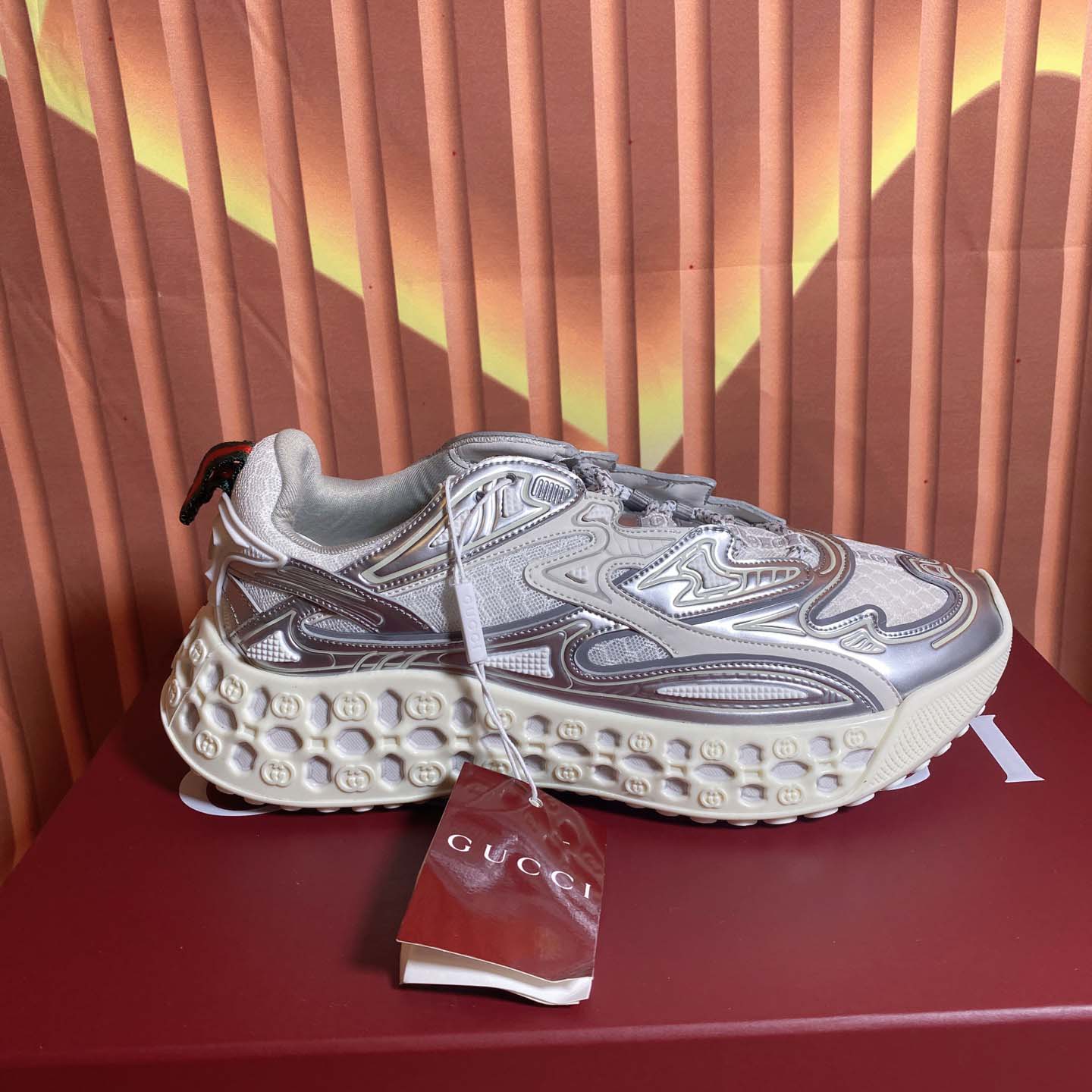 Gucci Men's Gucci Cub3d Sneaker - FashionPlug