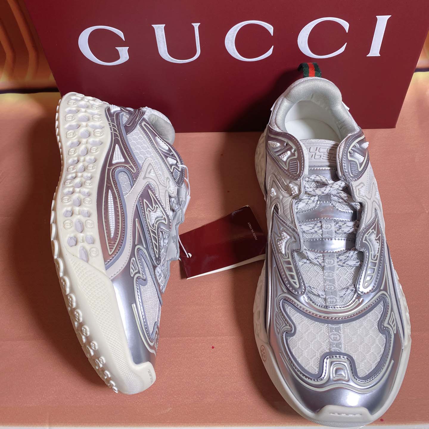 Gucci Men's Gucci Cub3d Sneaker - FashionPlug