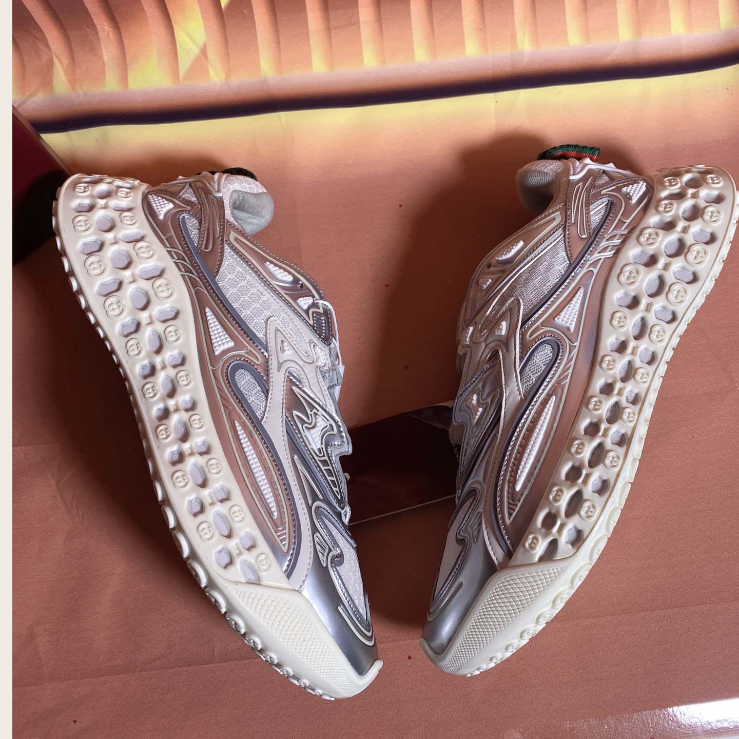 Gucci Men's Gucci Cub3d Sneaker - FashionPlug