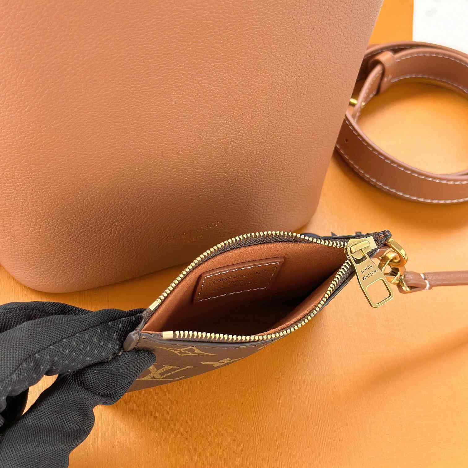 Louis Vuitton Low Key All In BB   M14416 - FashionPlug