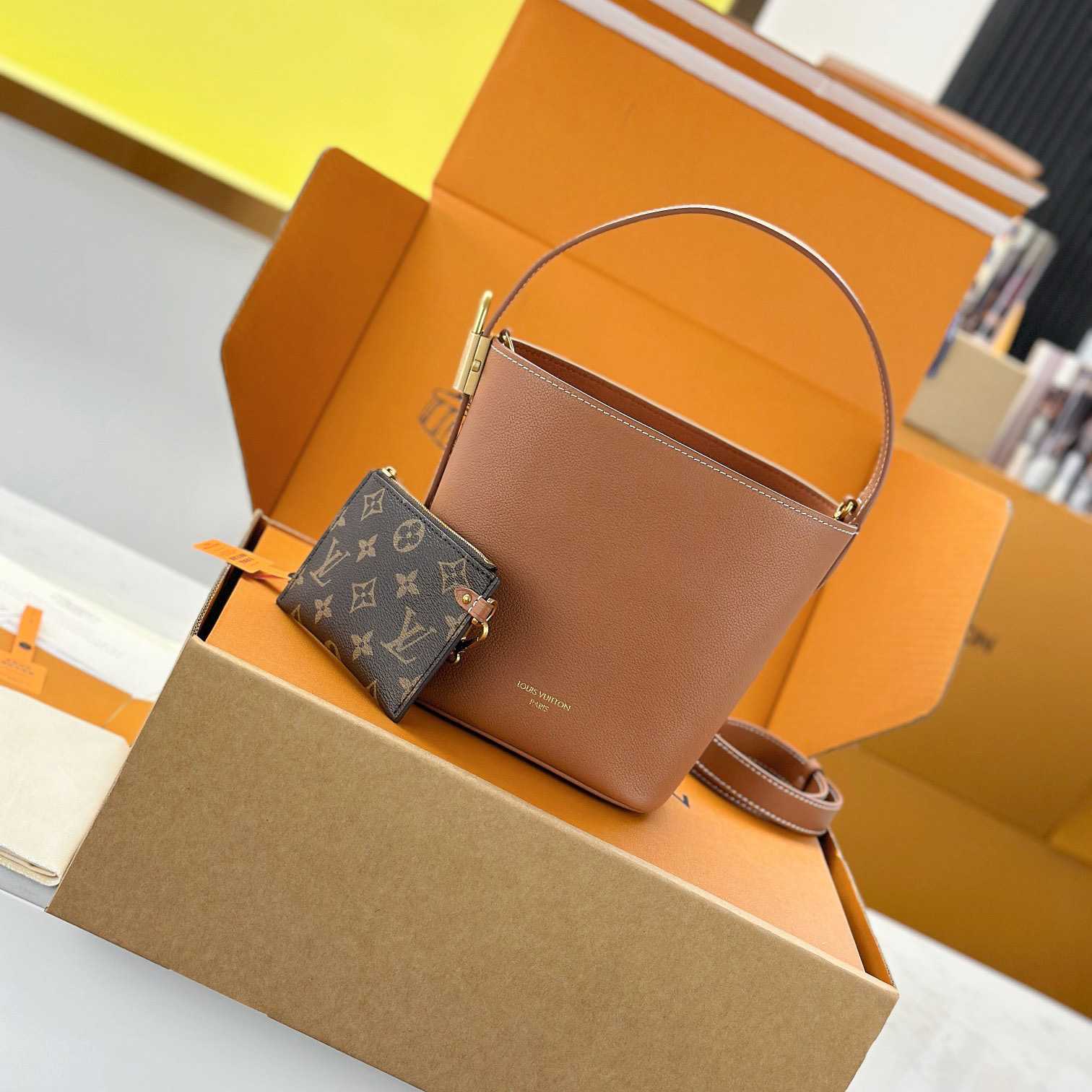 Louis Vuitton Low Key All In BB   M14416 - FashionPlug
