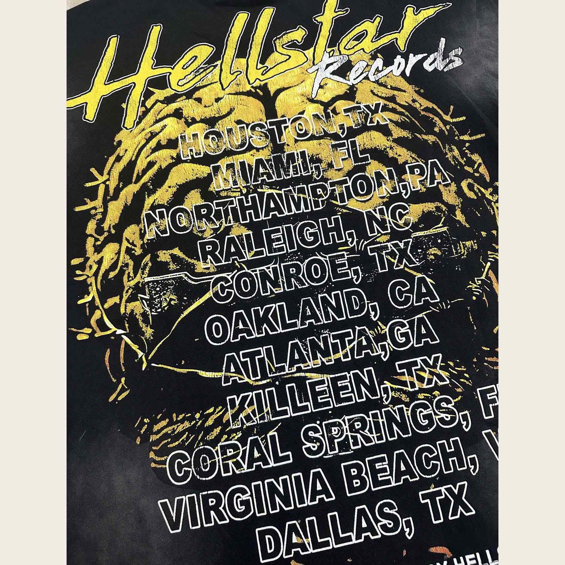 Hellstar Classic T-Shirt  - FashionPlug