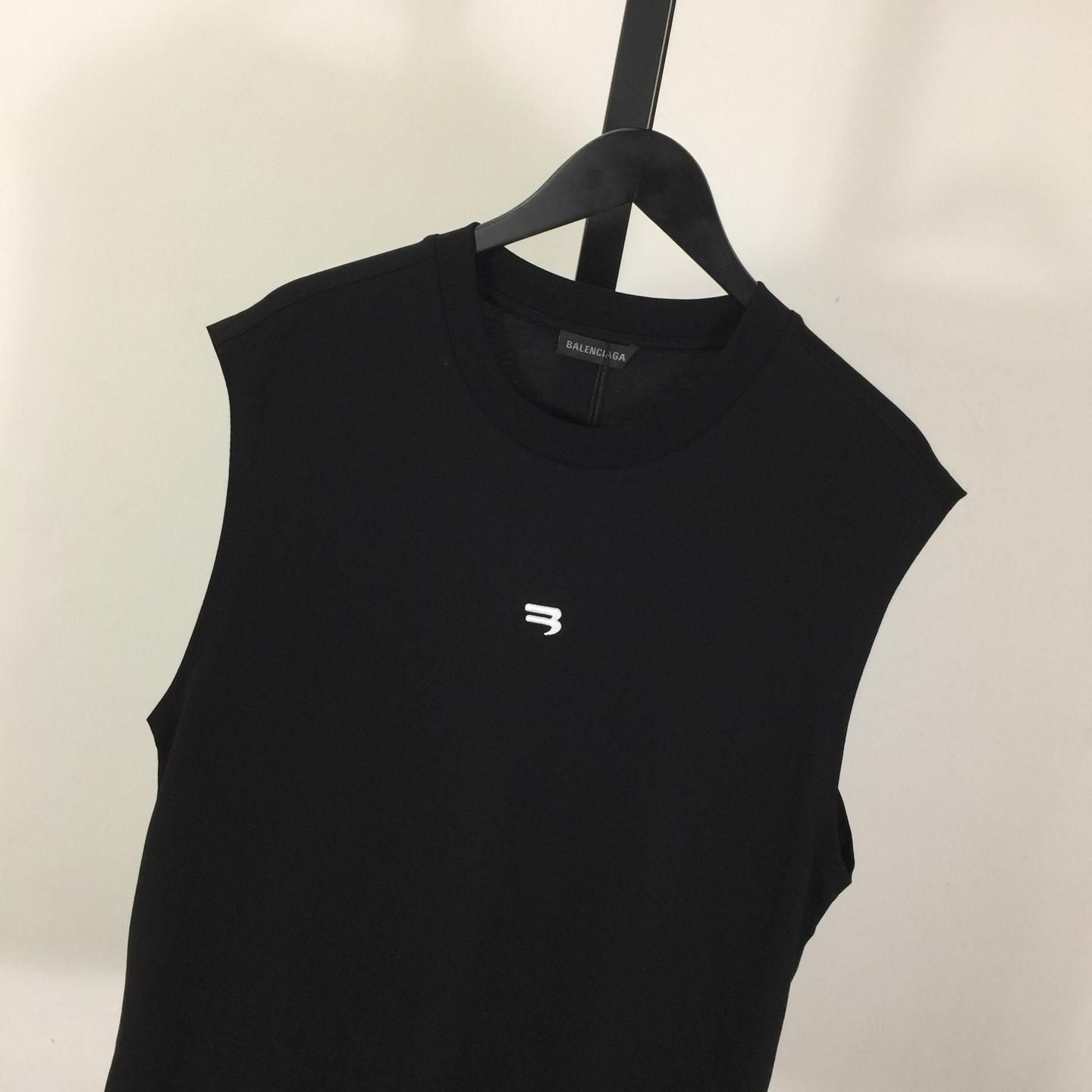 Balenciaga Logo Tank Top - FashionPlug