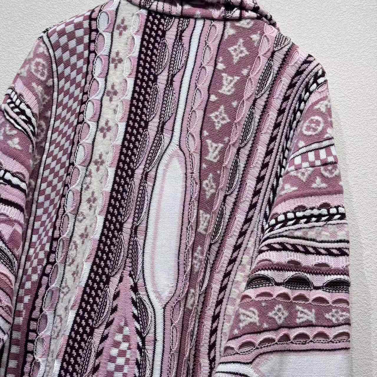 Louis Vuitton Half-Zip Pullover   1AIM77 - FashionPlug