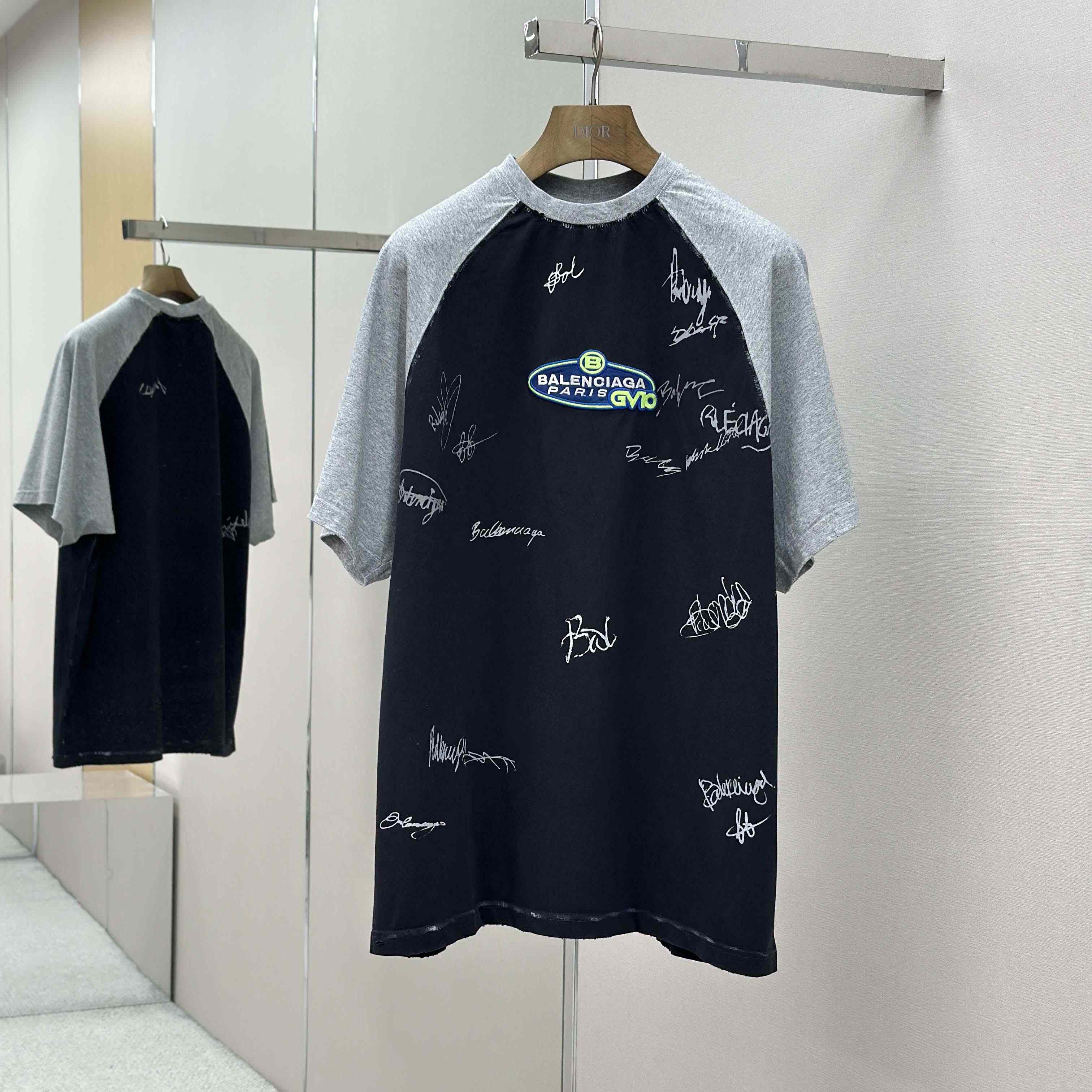 Balenciaga Taped Balenciaga Back T-Shirt Medium Fit in heather grey dry jersey - FashionPlug