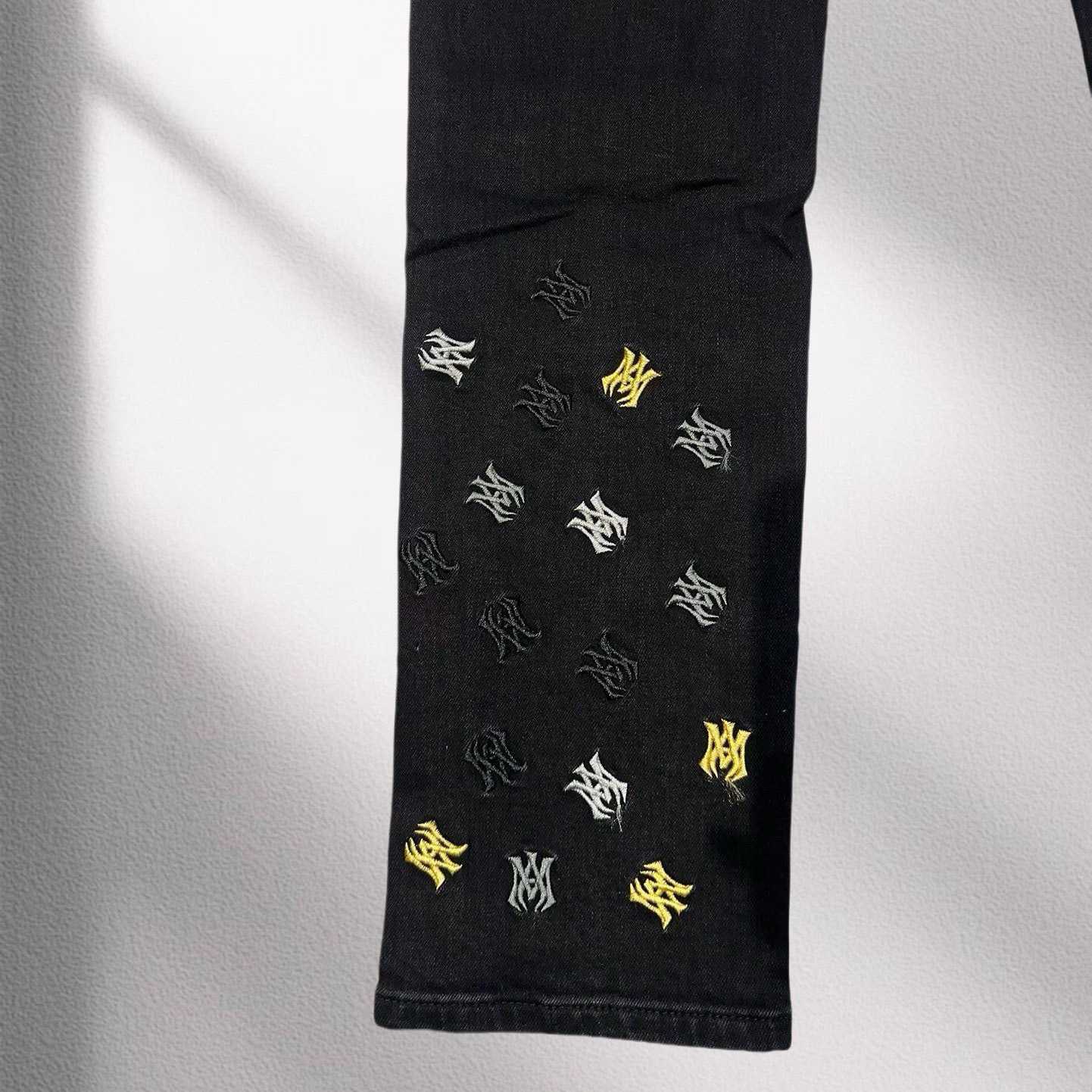Amiri Jeans    6076 - FashionPlug