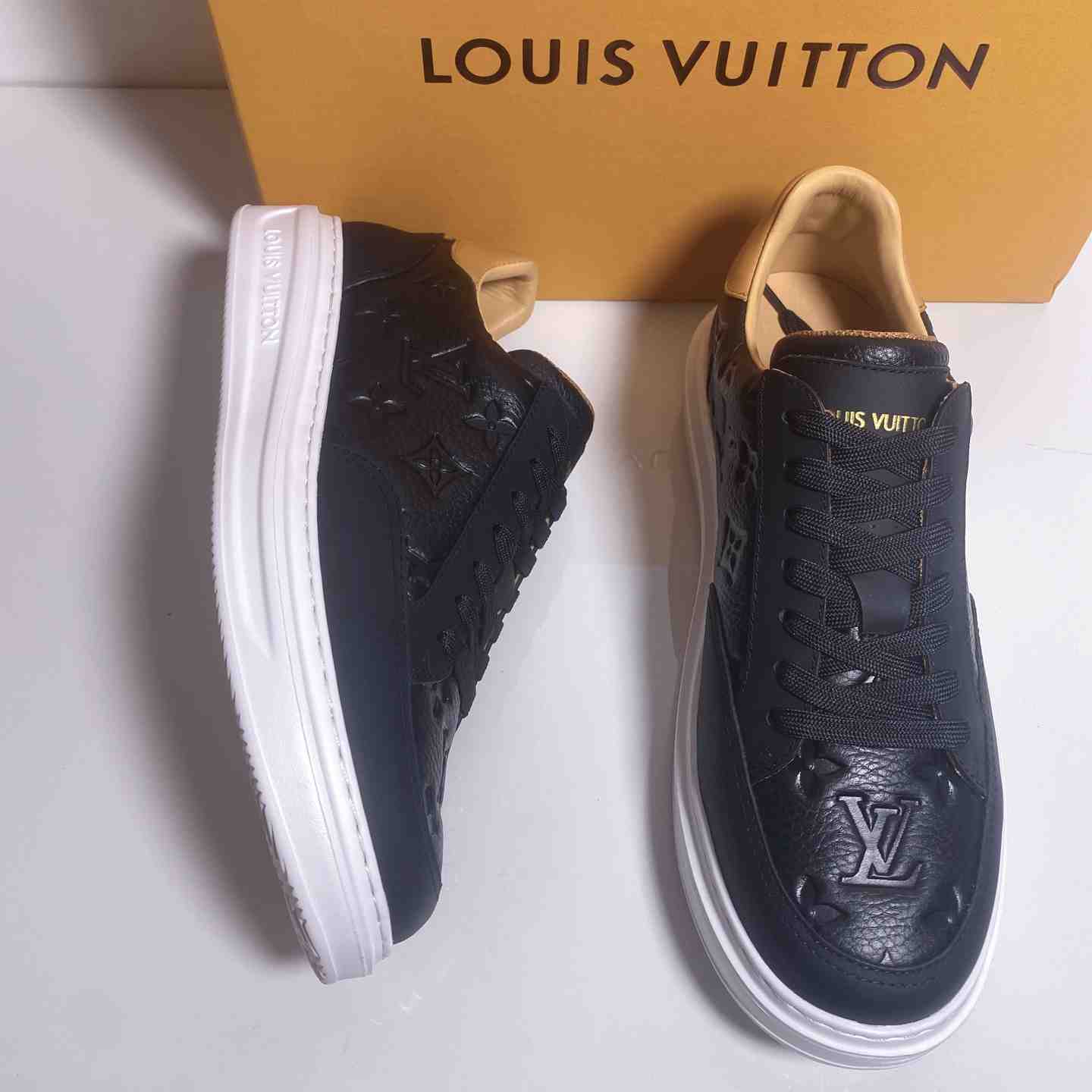 Louis Vuitton Beverly Hills Sneaker   1A8V43 - FashionPlug