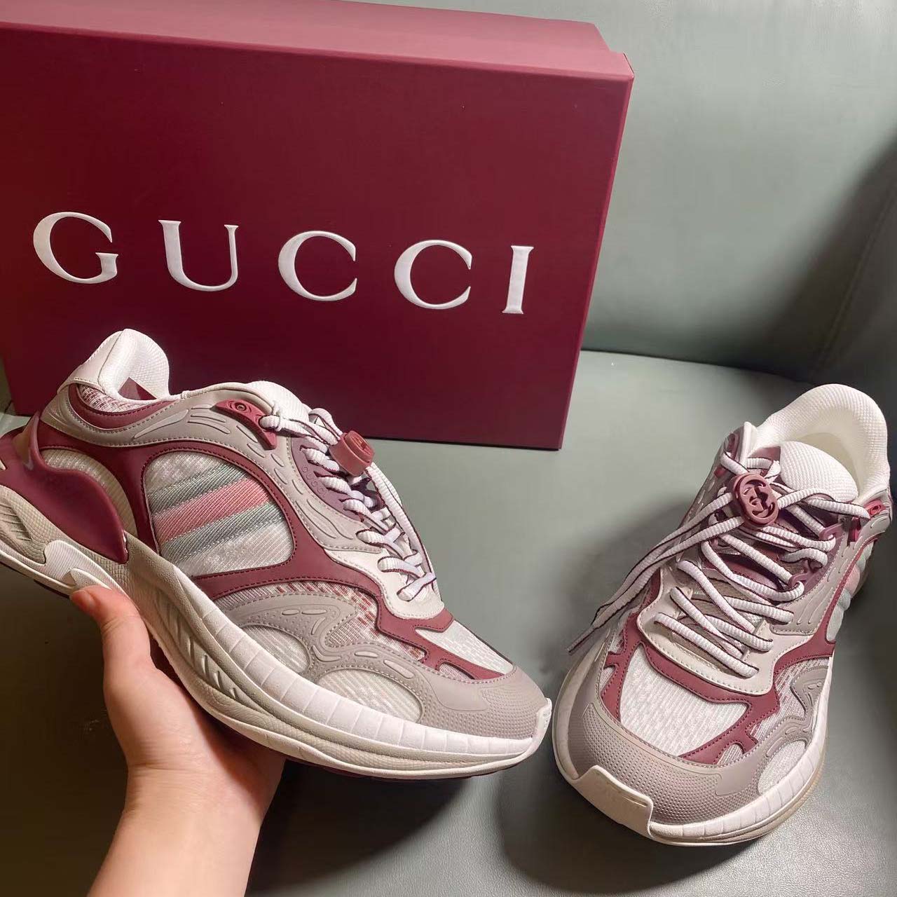 Gucci Men's Gucci 2.0 Sneaker - FashionPlug